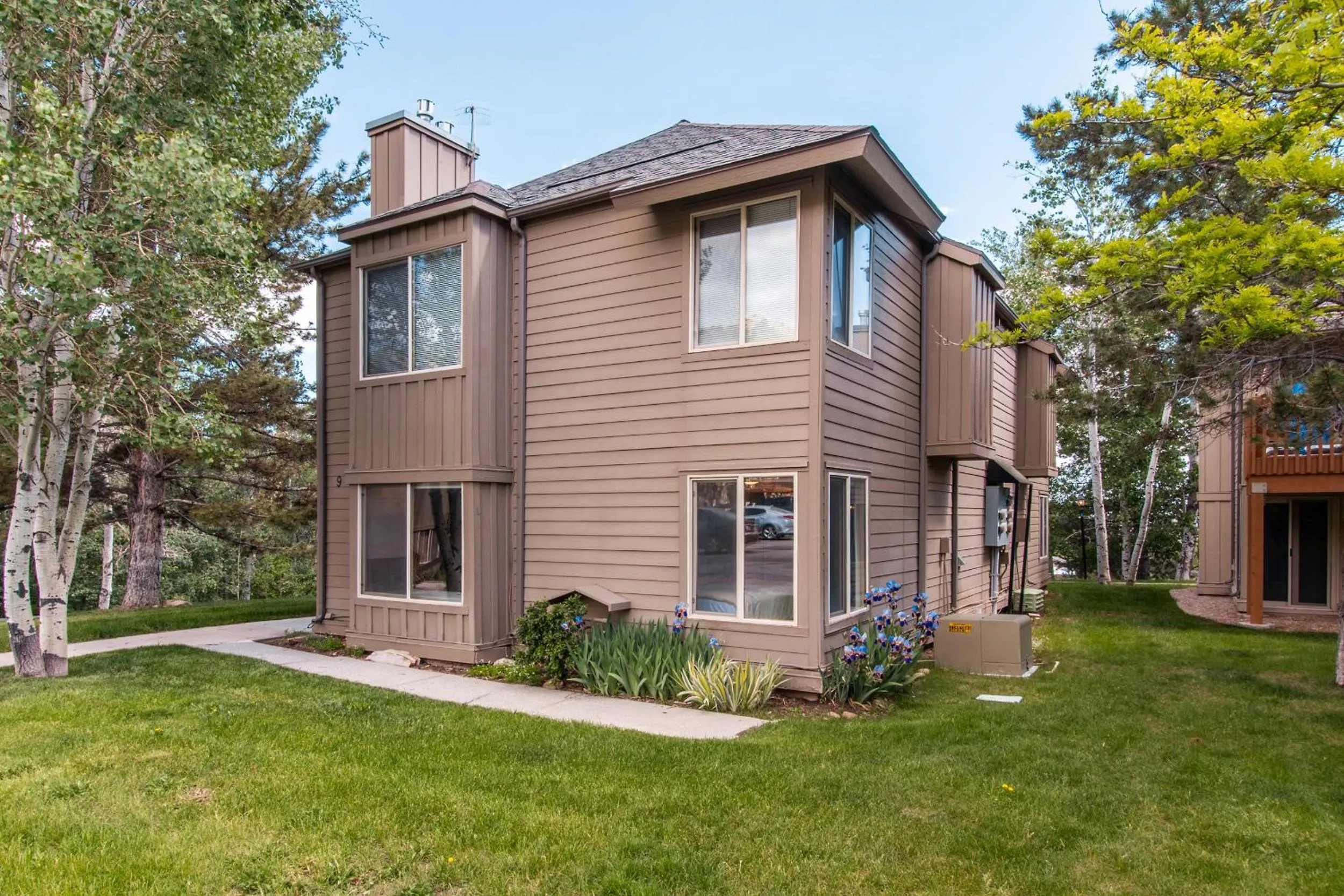 Property building in Hidden Creek by All Seasons Resort Lodging