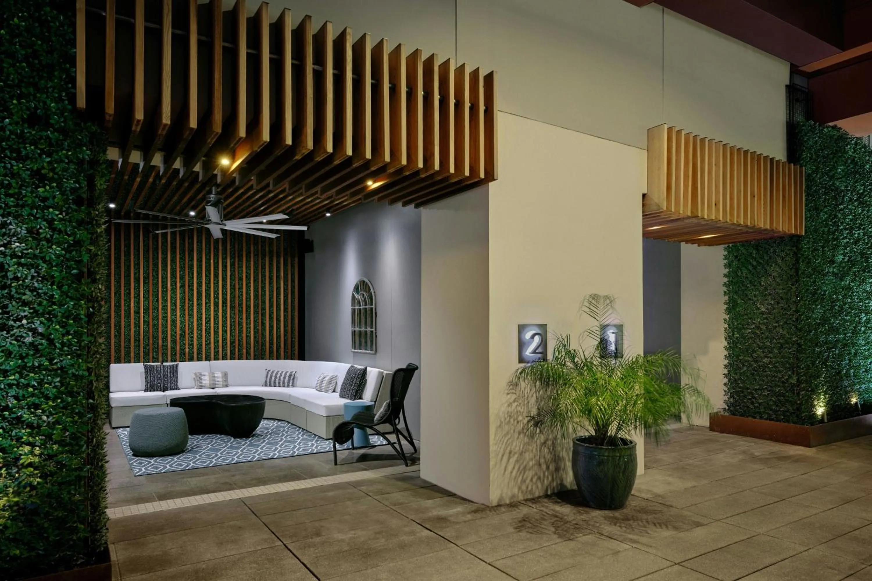 Swimming pool in JW Marriott Austin