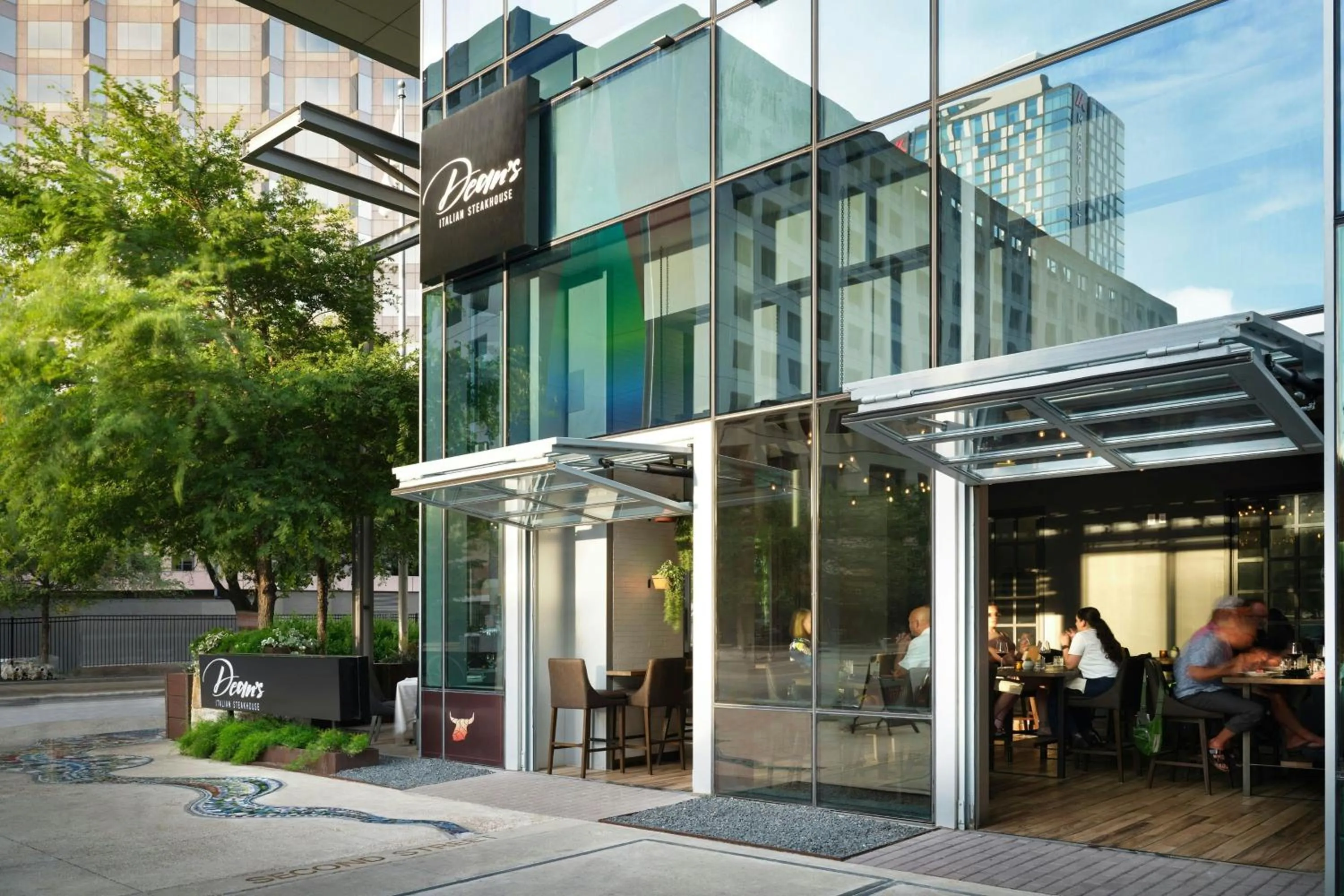 Restaurant/places to eat in JW Marriott Austin