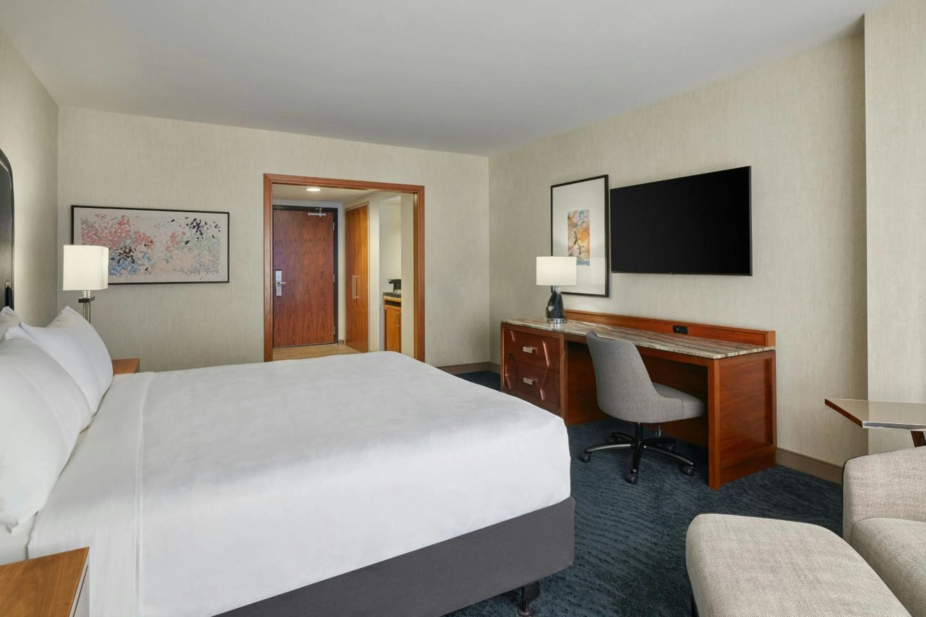 Photo of the whole room, Bed in JW Marriott Austin