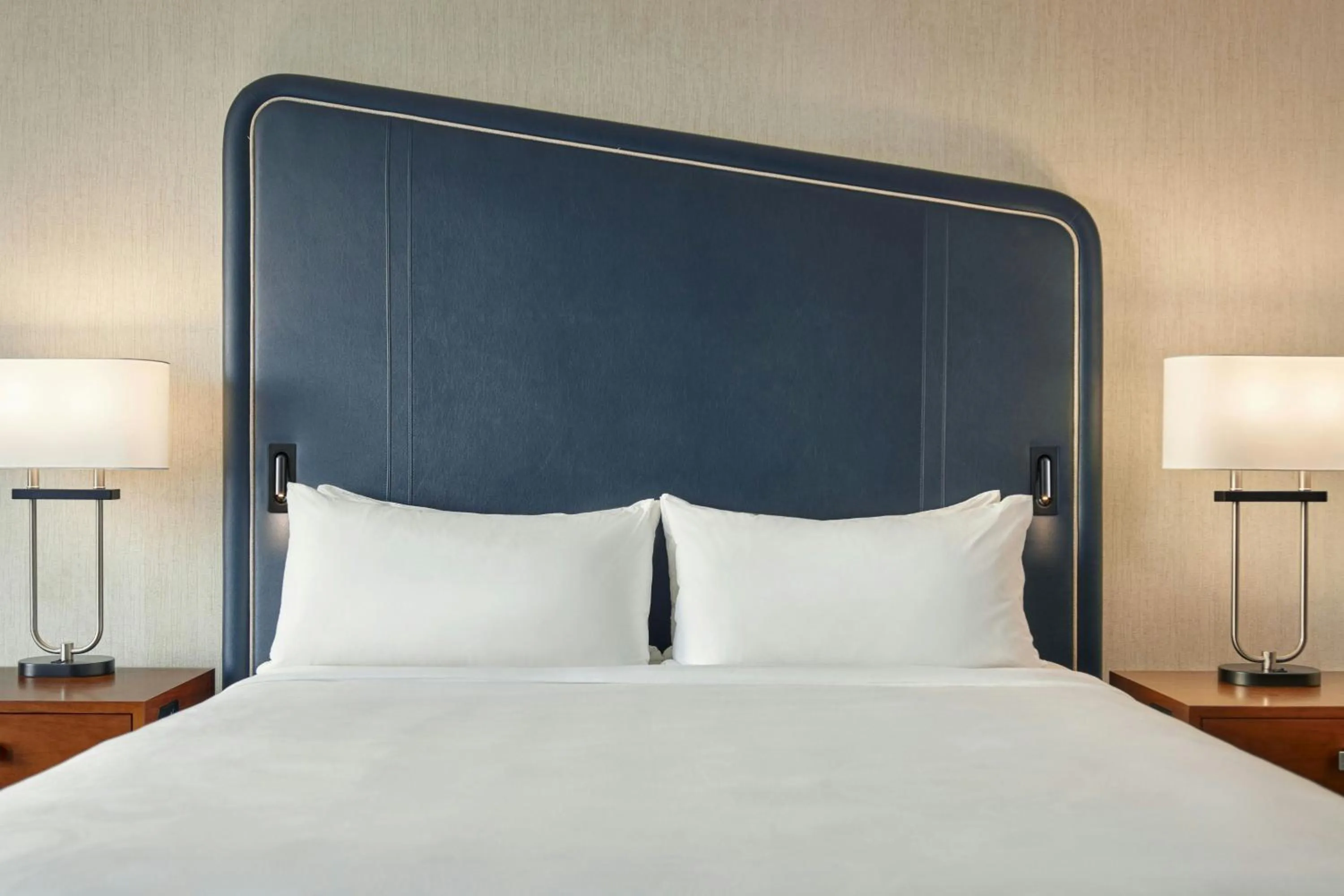 Photo of the whole room, Bed in JW Marriott Austin