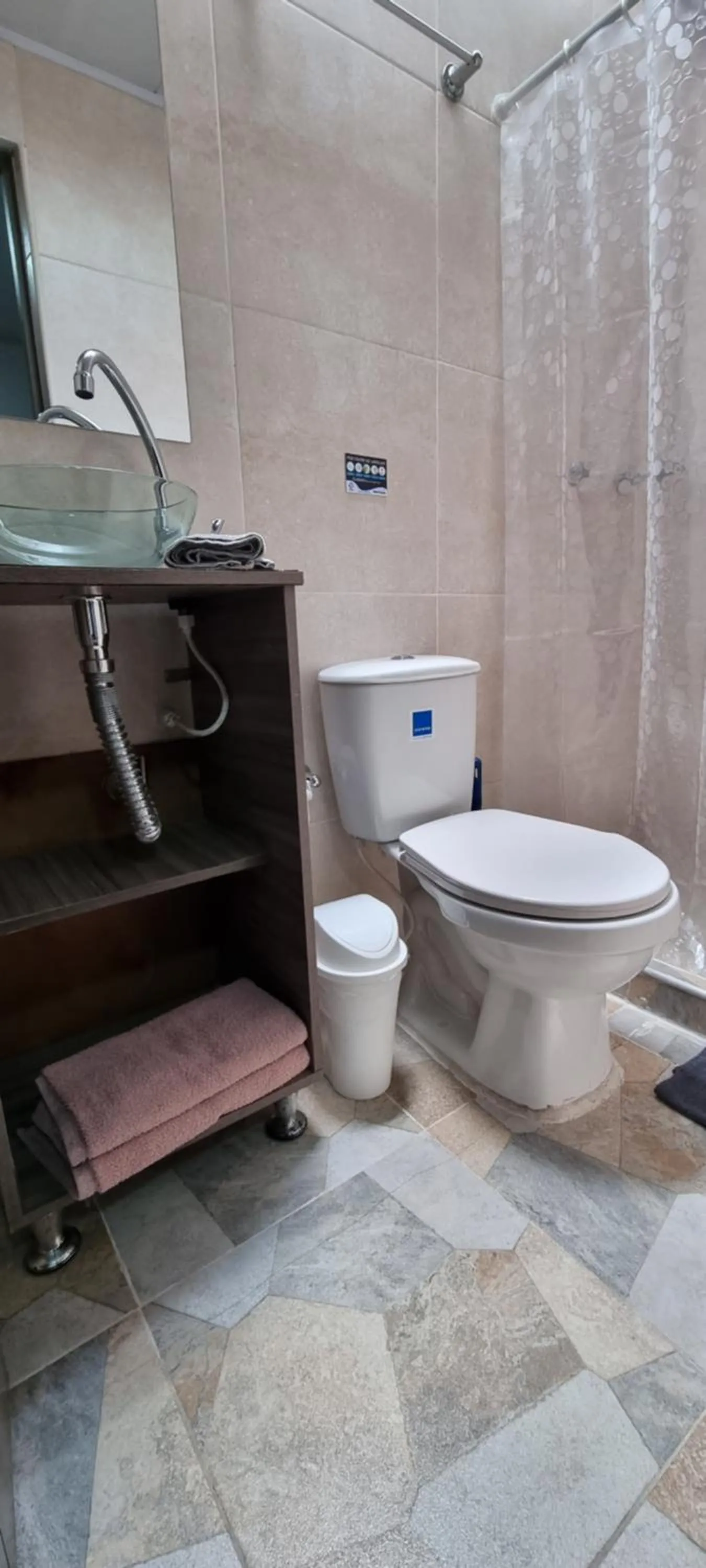 Bathroom in Stay Blue Hotel