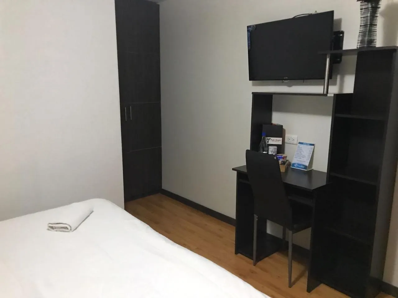 TV and multimedia, Bed in Stay Blue Hotel