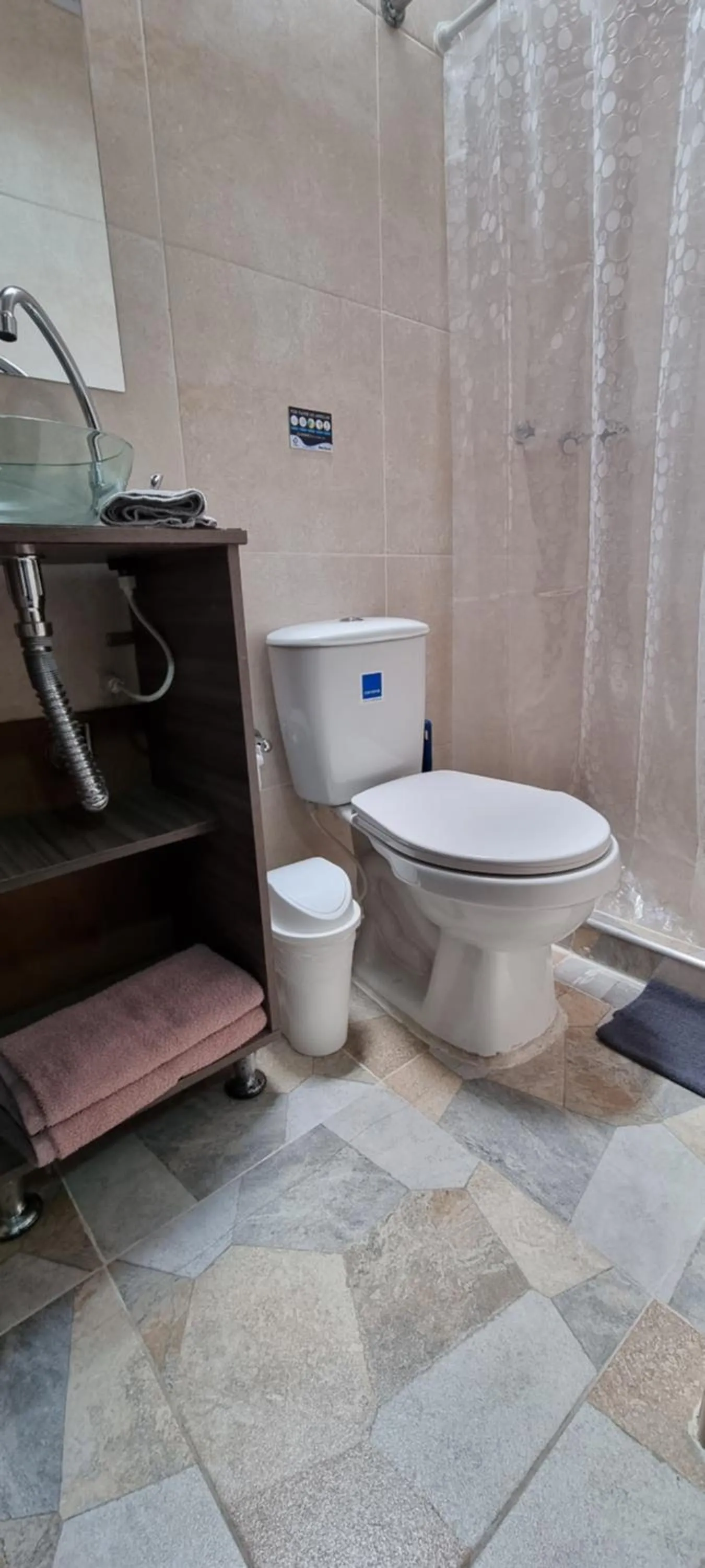 Bathroom in Stay Blue Hotel