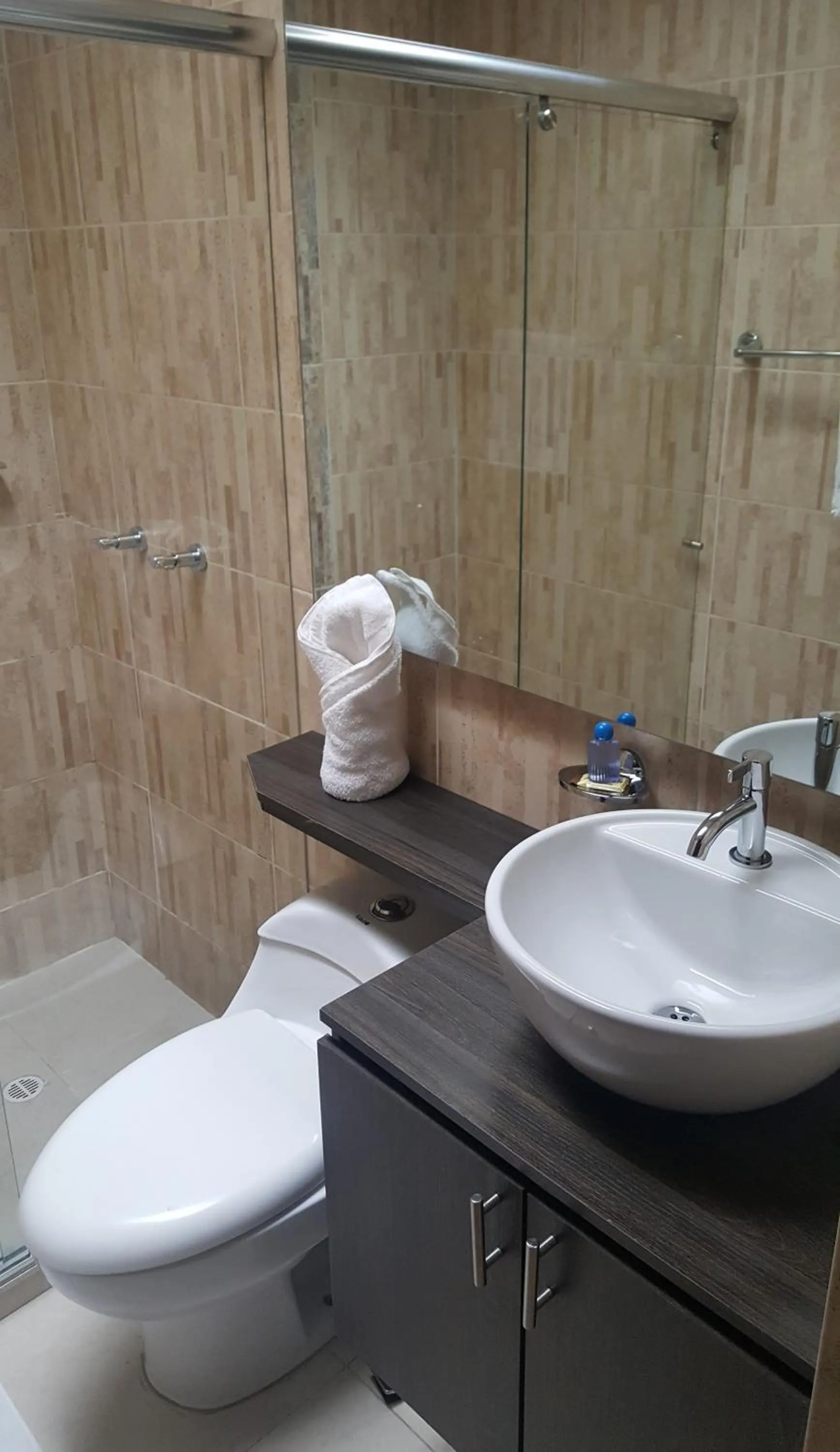 Bathroom in Stay Blue Hotel