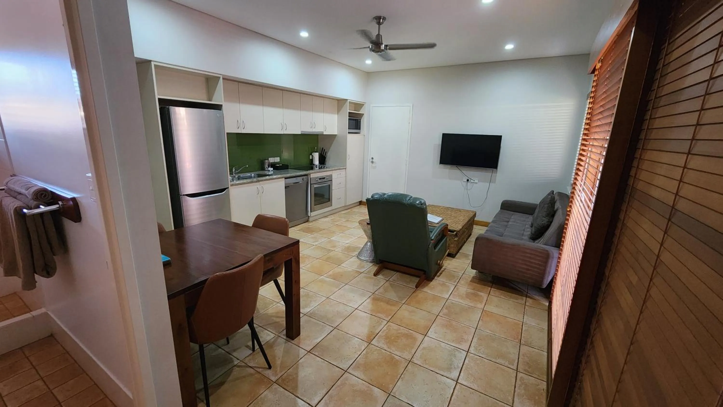 TV and multimedia in Samson Beach Chalets