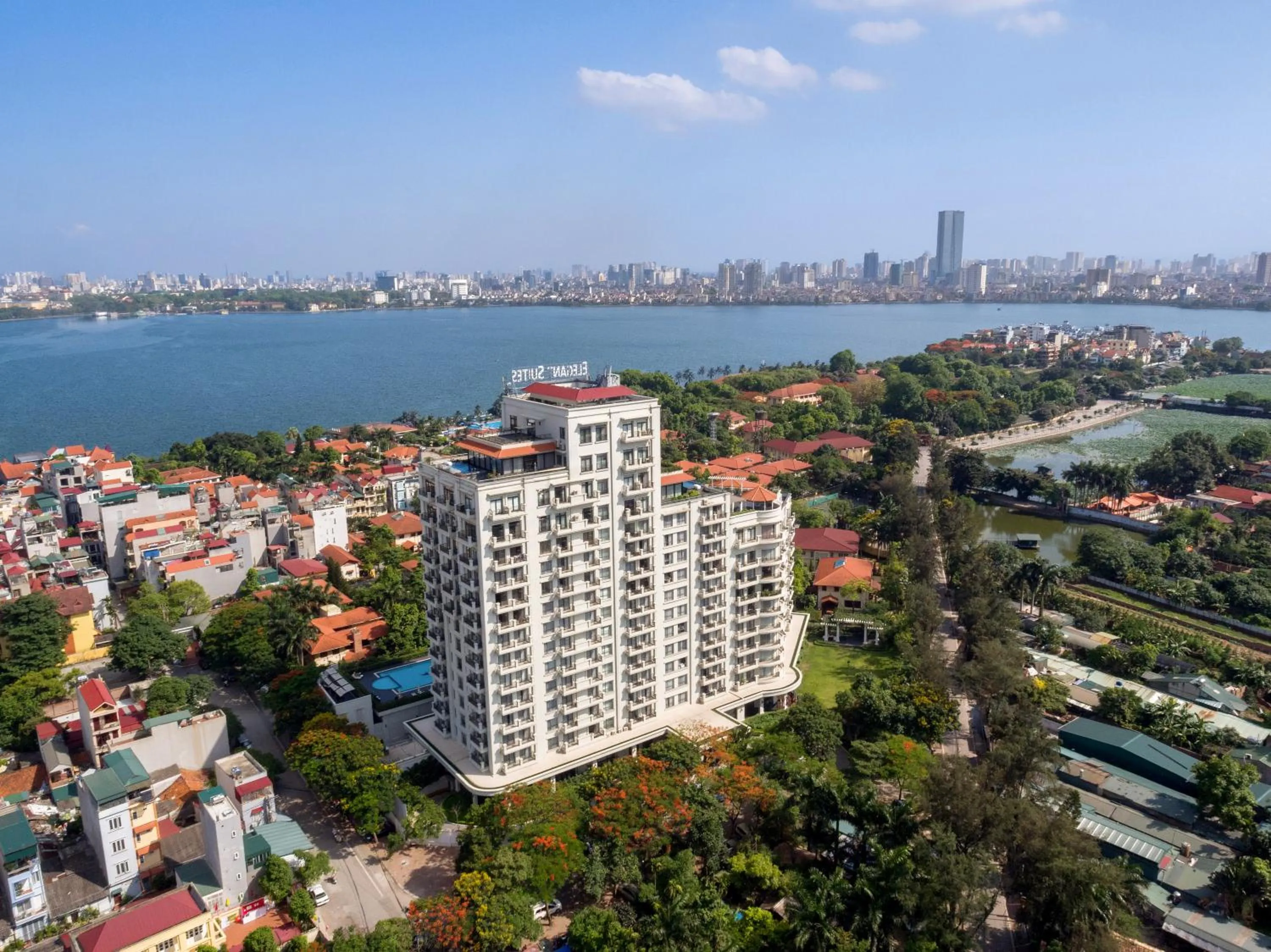 Bird's eye view in Elegant Suites Westlake
