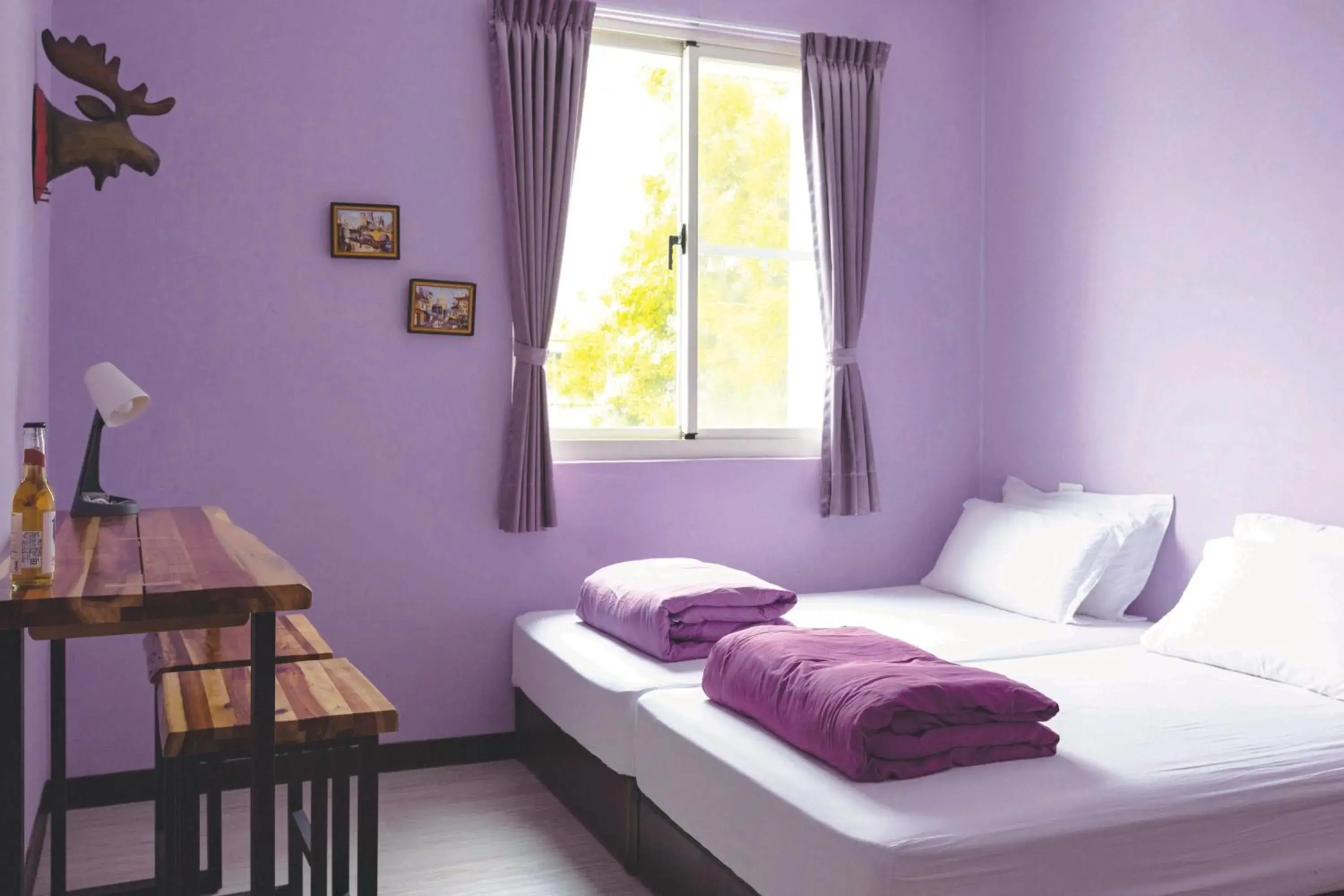 Standard Twin Room with Sofa in REST Book & Bed Standard Twin Room with Sofa in REST Book & Bed