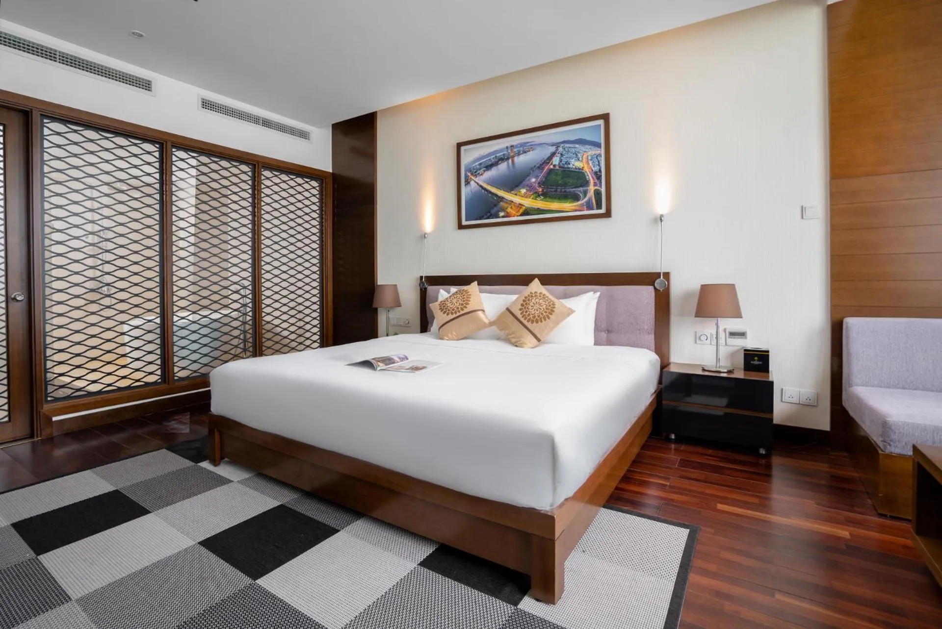Bed in Grand Tourane Hotel Da Nang