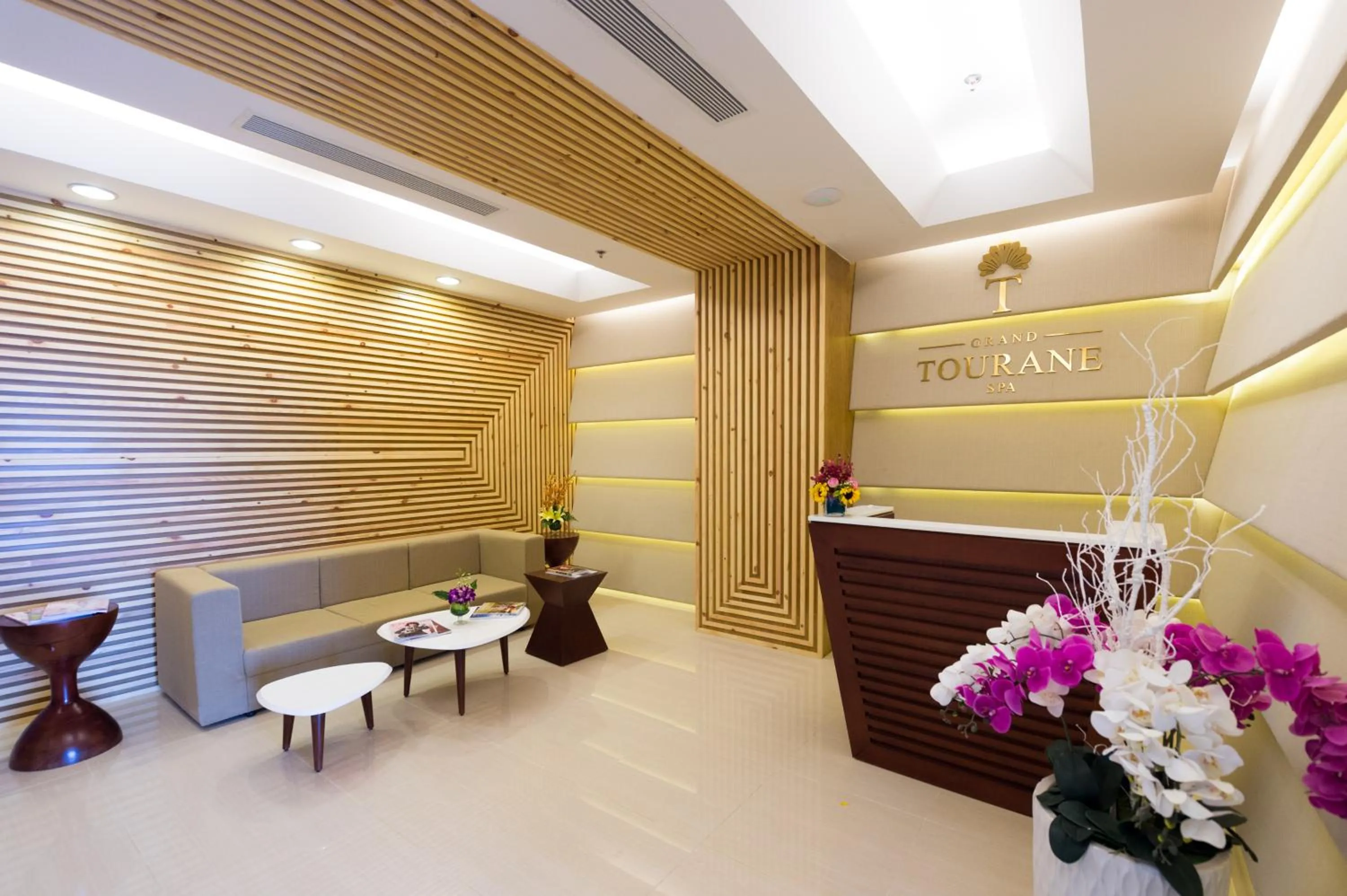 Living room in Grand Tourane Hotel Da Nang