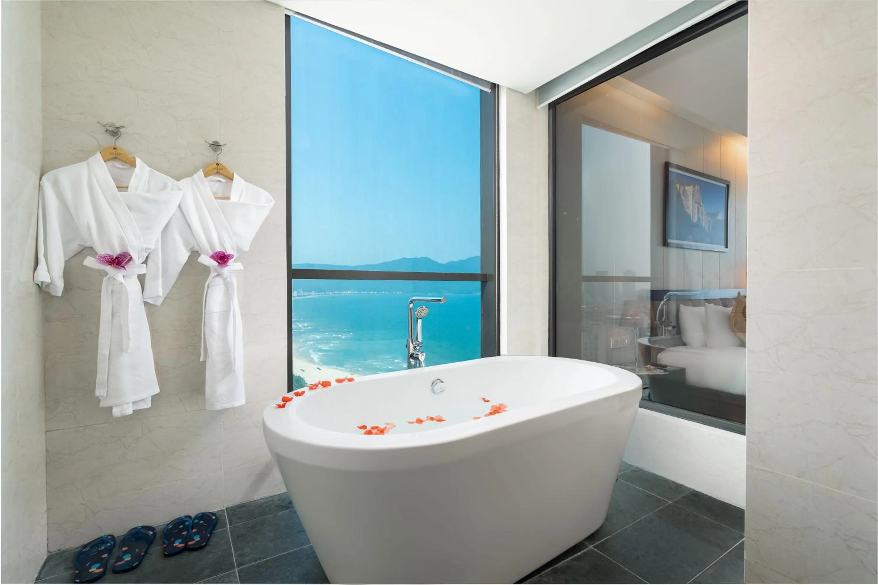 Bathroom in Grand Tourane Hotel Da Nang