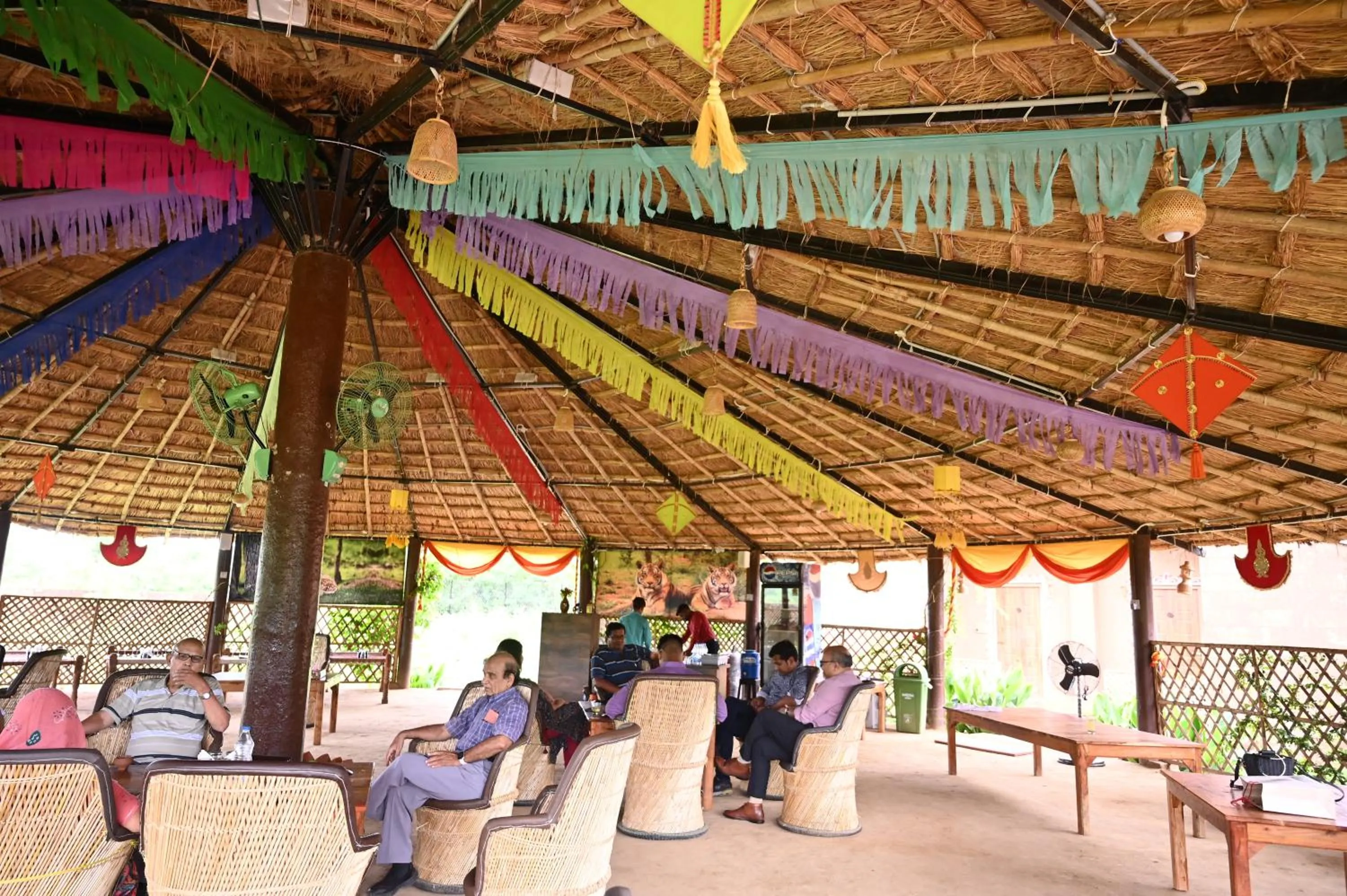 Restaurant/places to eat in Gramya Resort