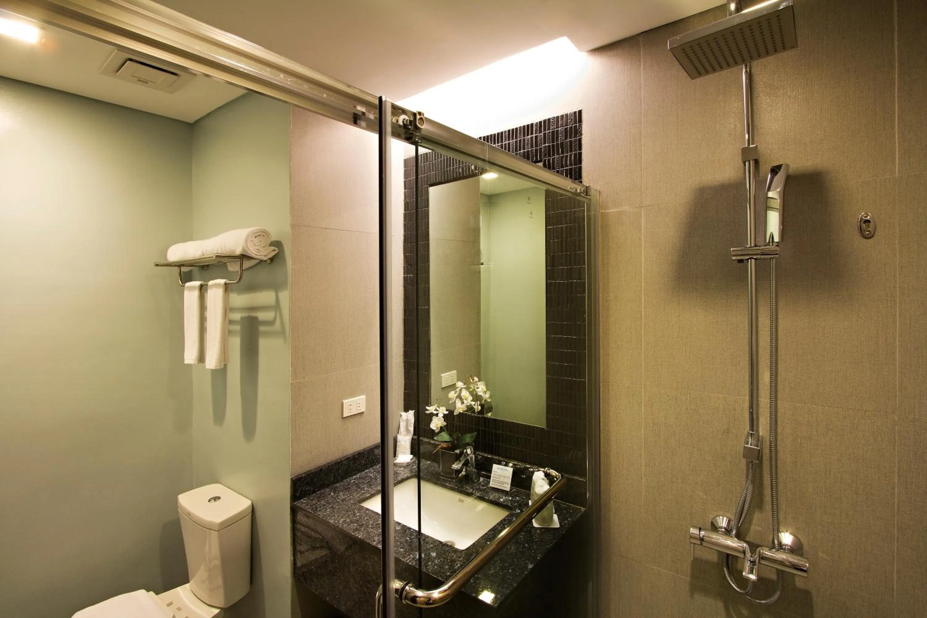 Bathroom in Bayfront Hotel Cebu North Reclamation