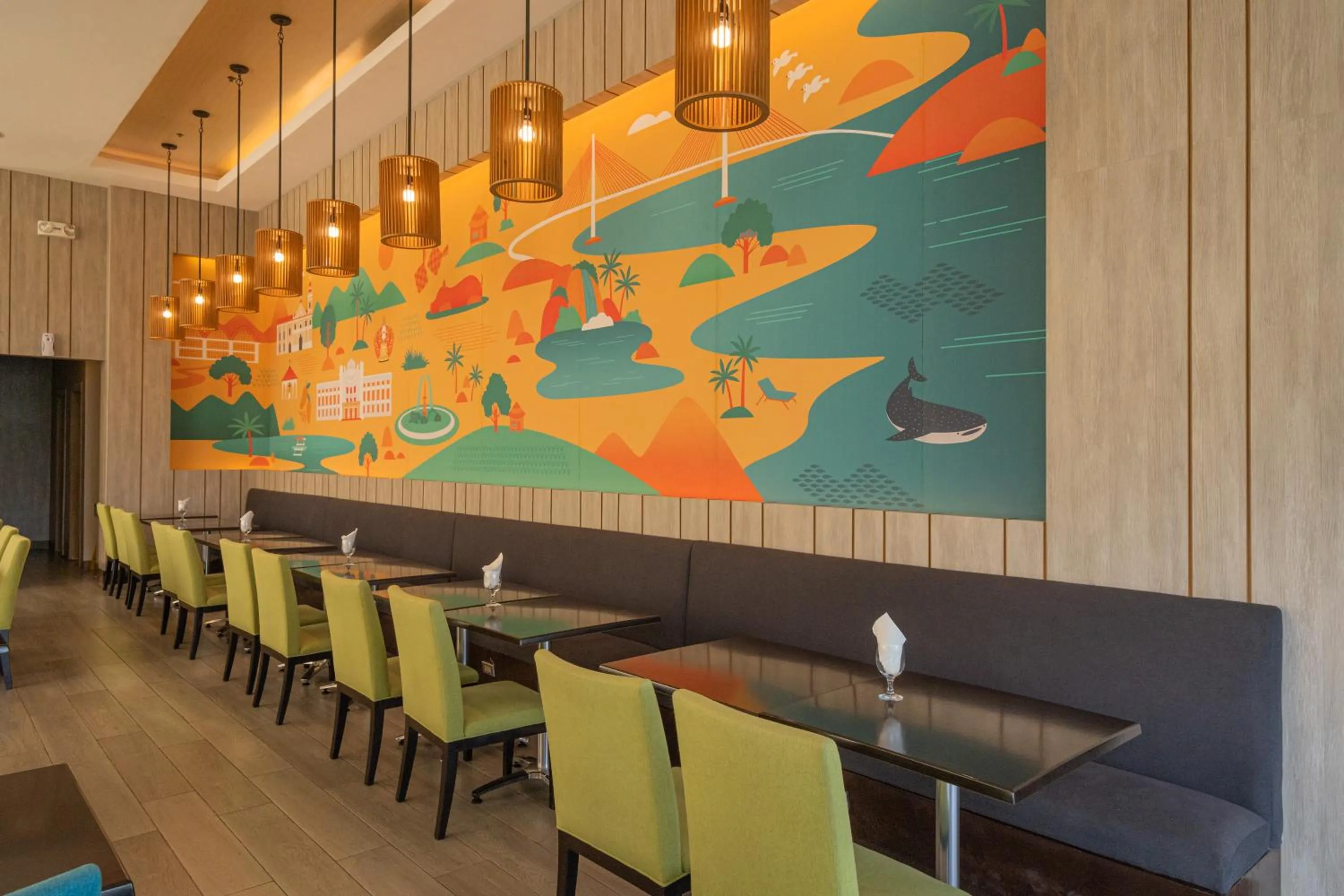 Restaurant/places to eat in Bayfront Hotel Cebu North Reclamation