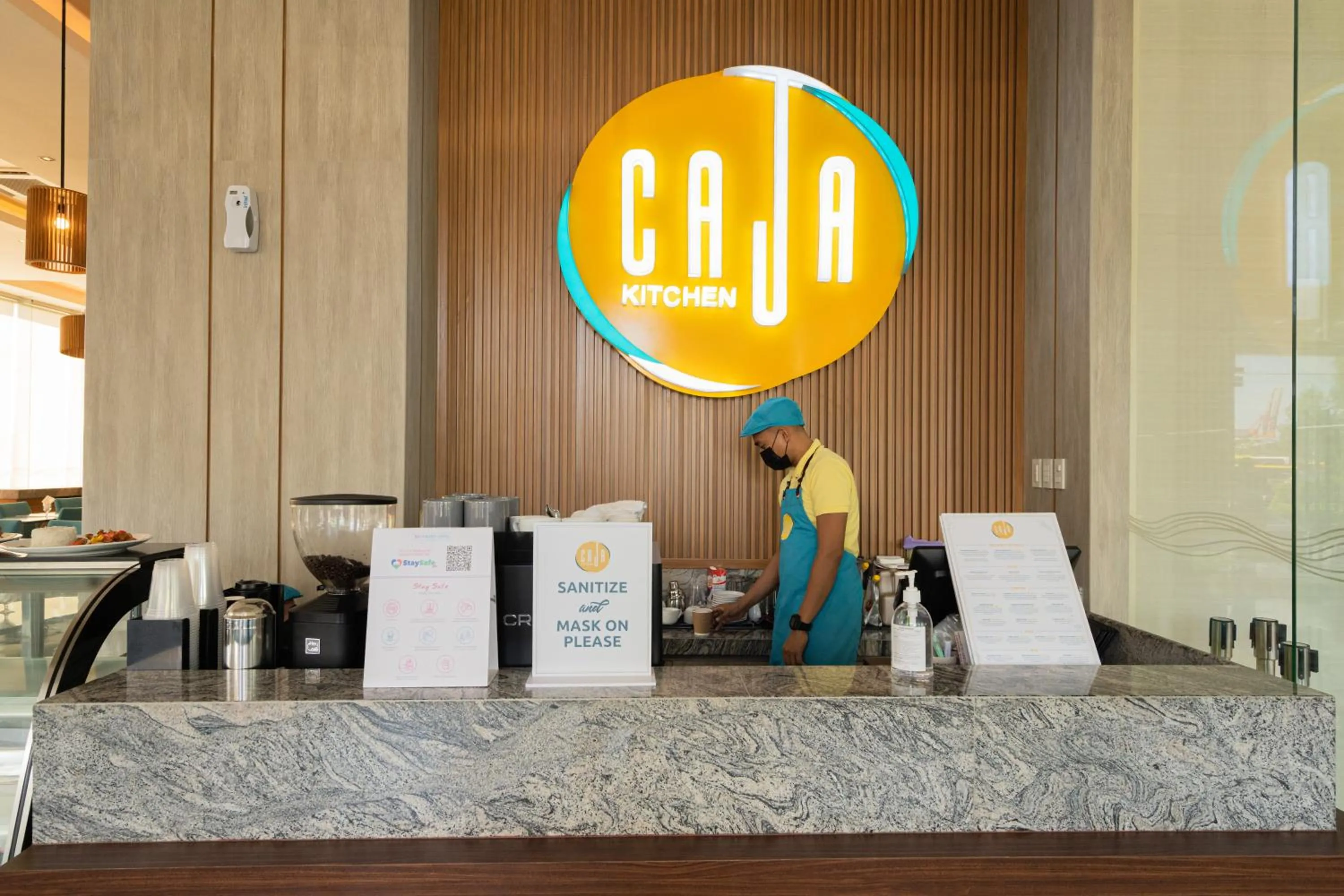 Restaurant/places to eat in Bayfront Hotel Cebu North Reclamation