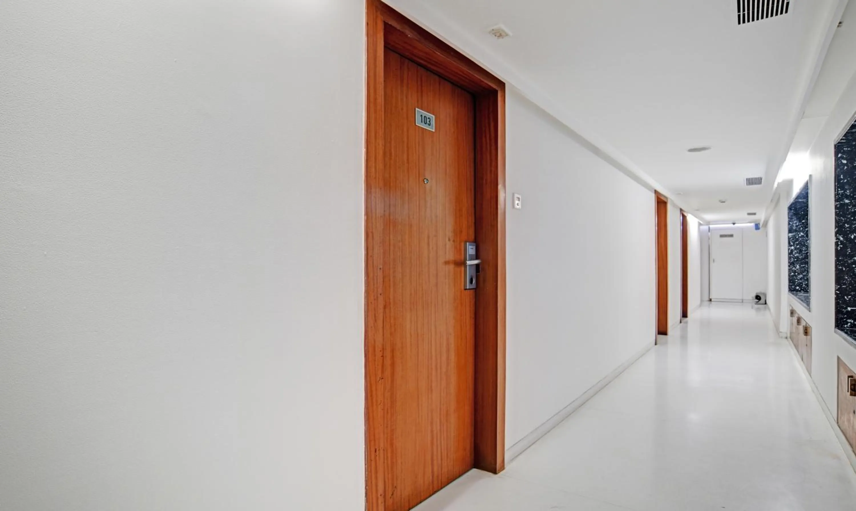 Lobby or reception in Treebo Trend Cherry Tree