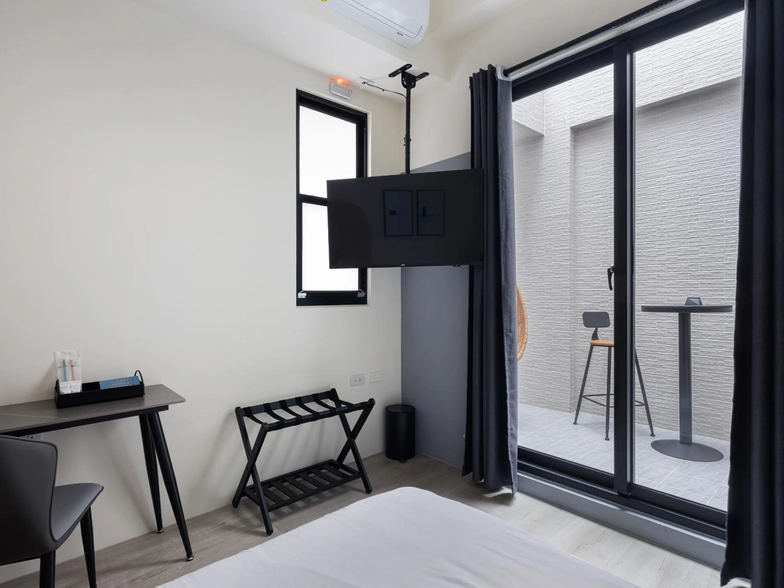 Bed in Yujing Nu Era