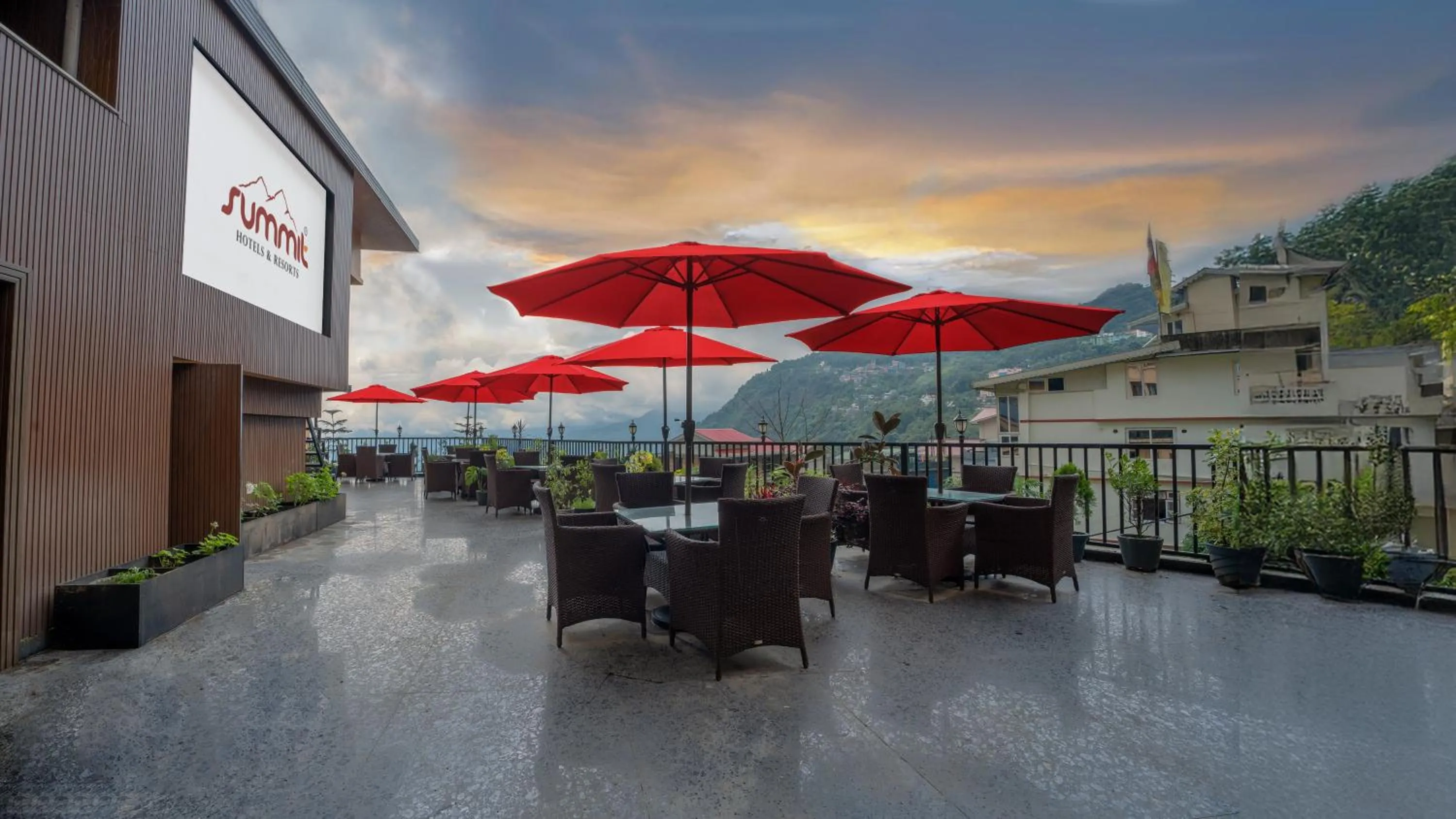 Balcony/Terrace in Summit Grand Resort & Spa
