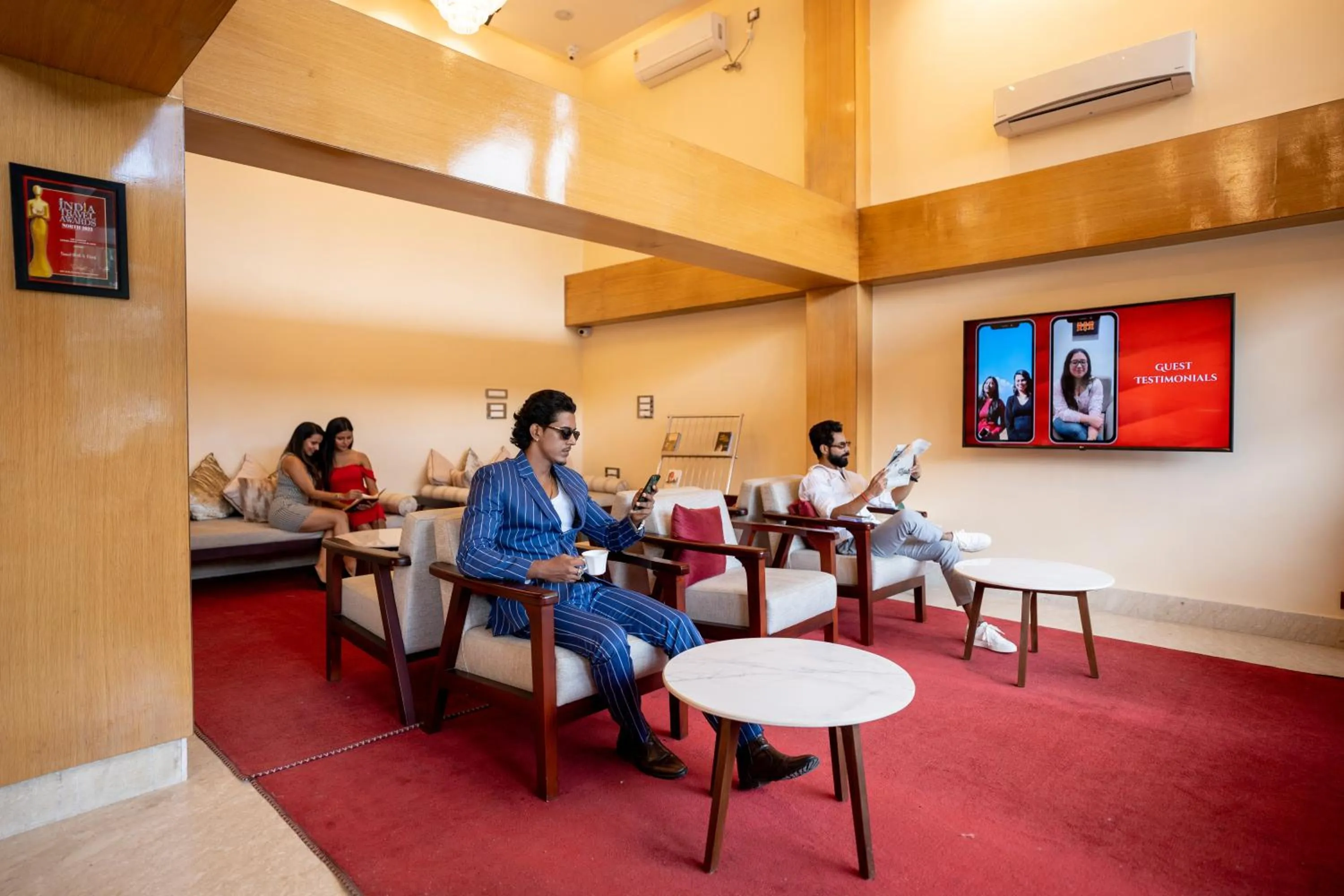 TV and multimedia in Summit Grand Resort & Spa