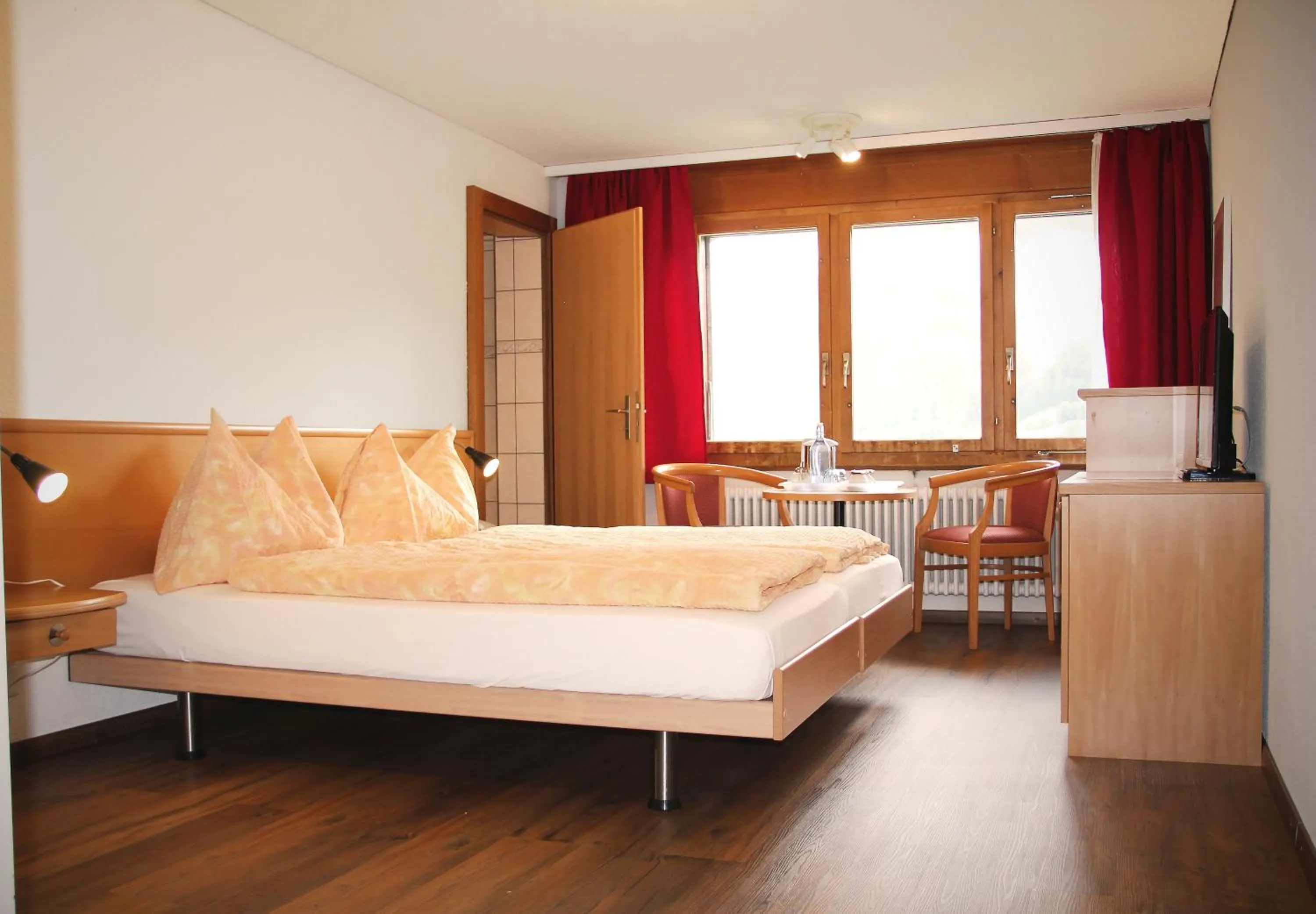 Bed in Hotel Eigerblick