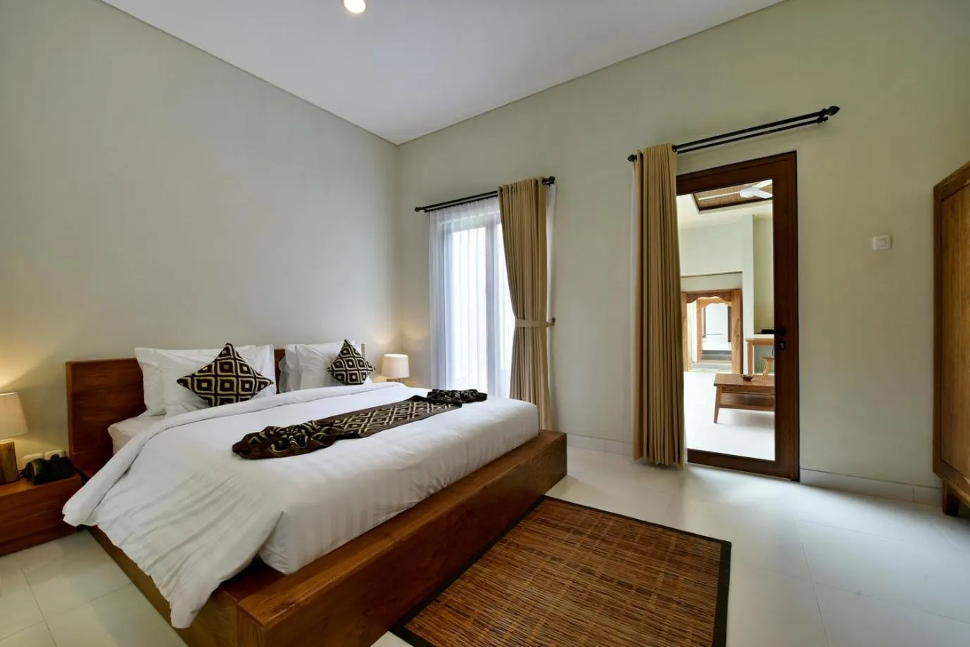 Bed in Mahayoga Ubud Private Pool Villa Spa And Resto