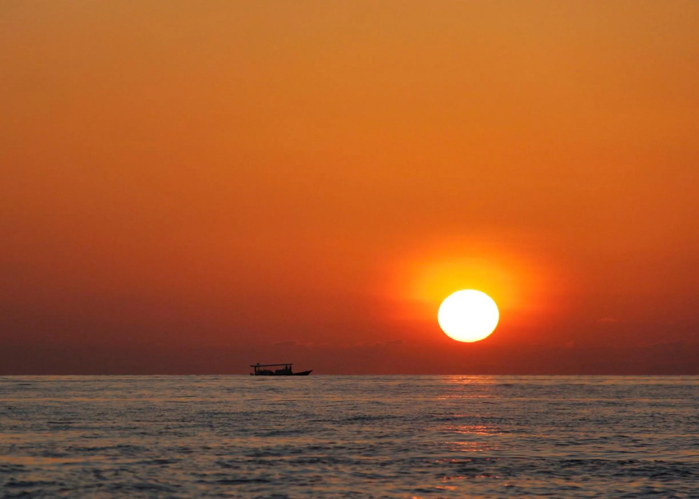 Sunset in Island Luxury Fehendhoo