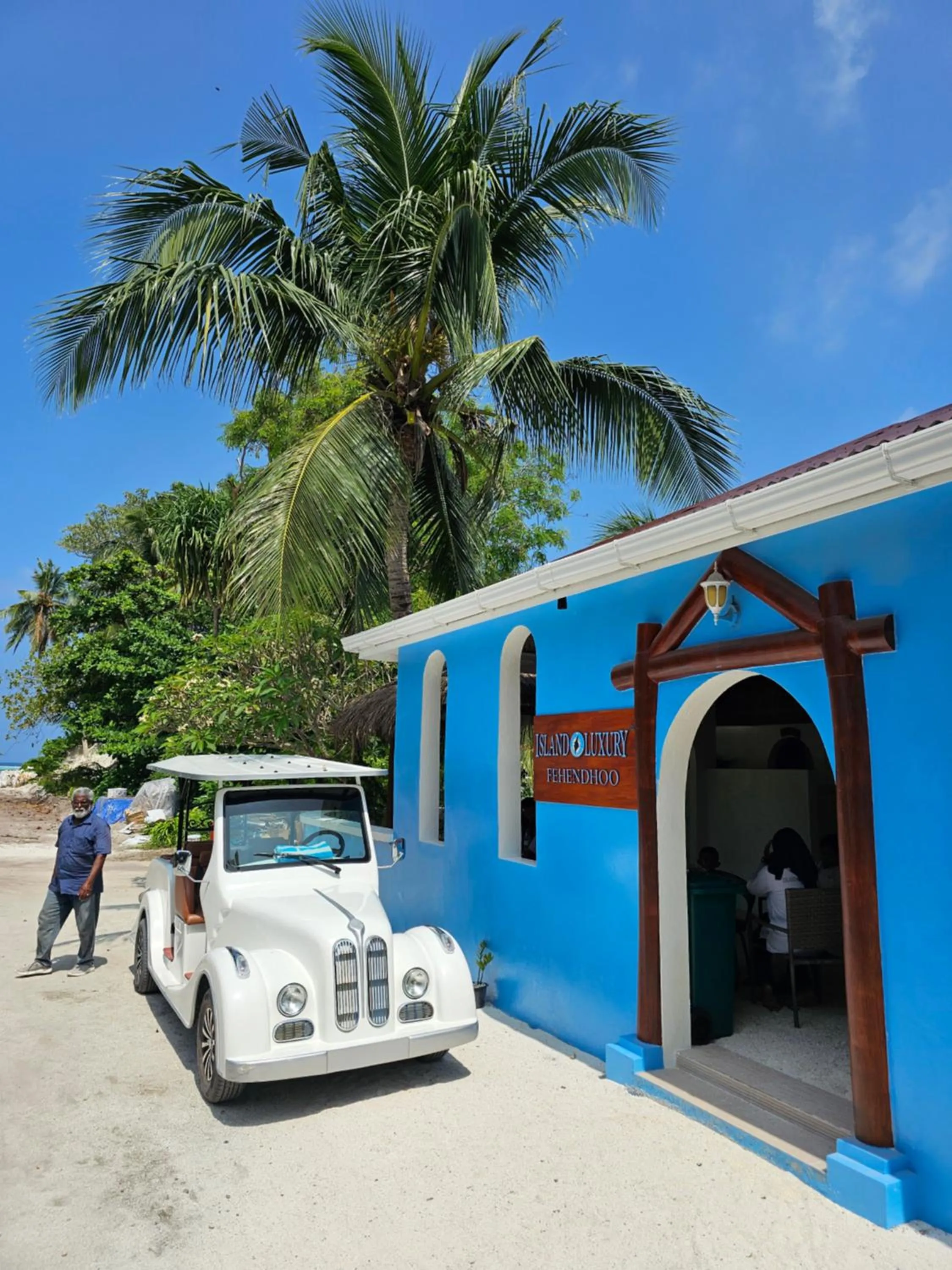 Property building in Island Luxury Fehendhoo