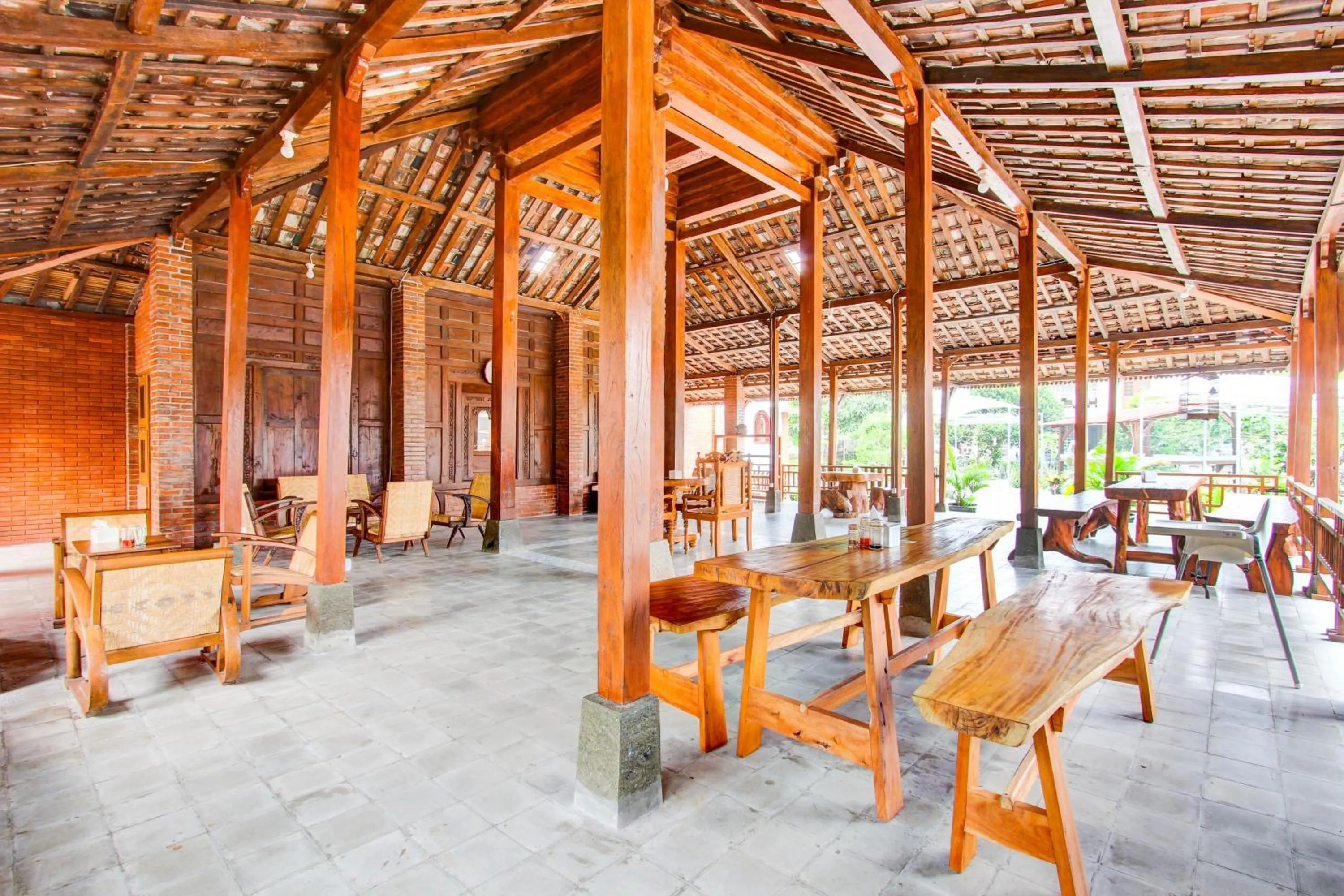 Lobby or reception in Capital O 93873 Sokkyo Homestay