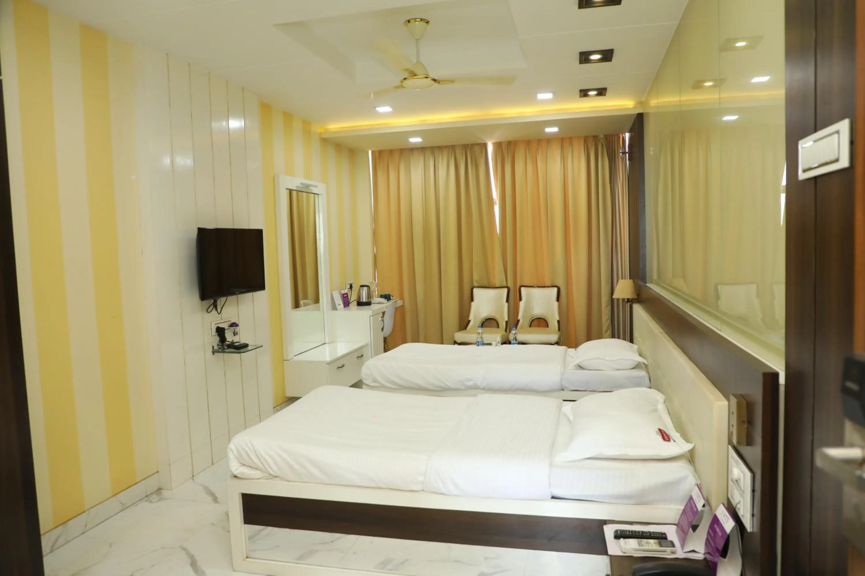 Bed in VITS Select Grand Inn, Ratnagiri