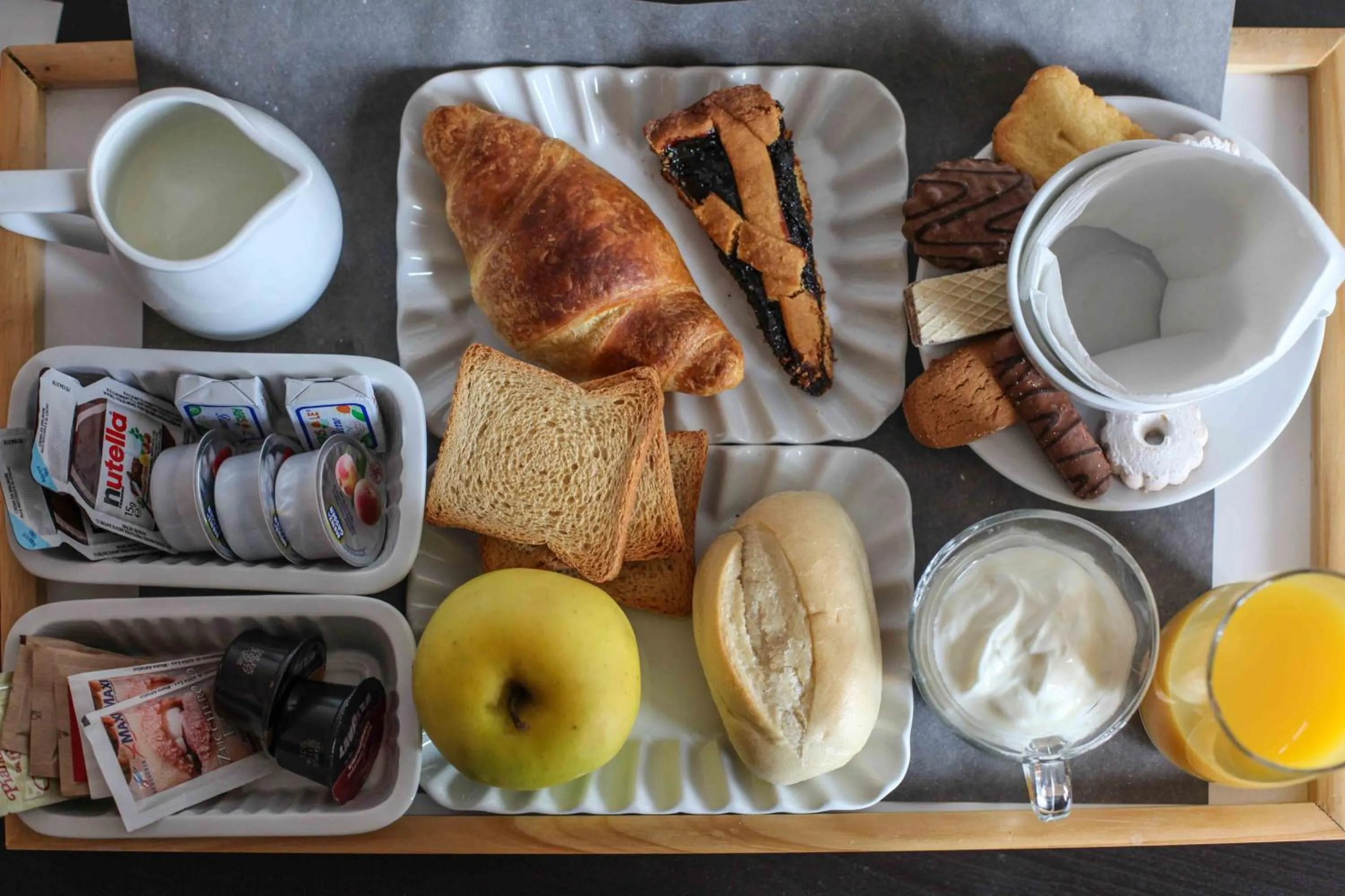 Italian breakfast in Il Fonticolo Room & Breakfast