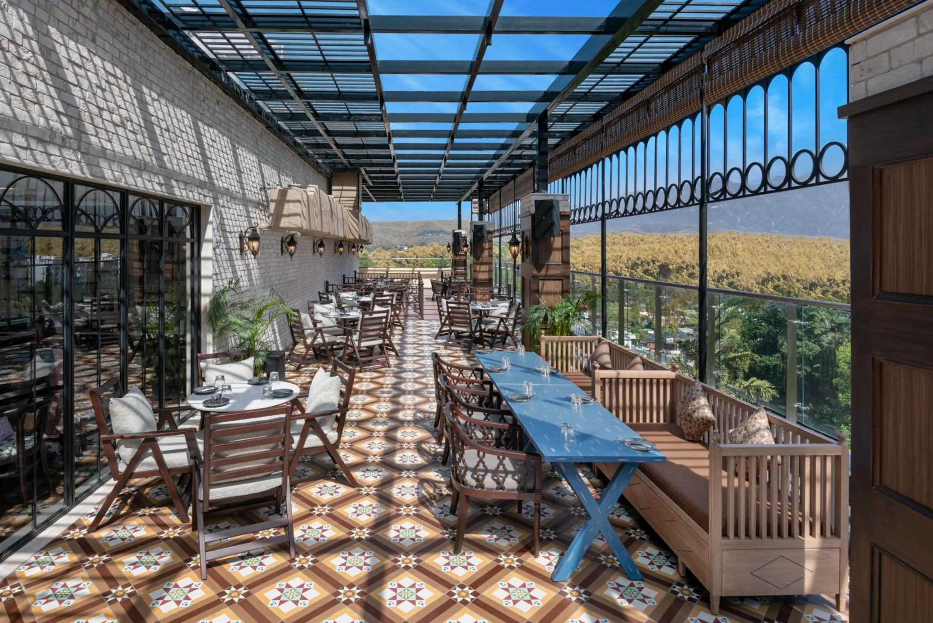 Restaurant/places to eat in Hyatt Centric Rajpur Road Dehradun