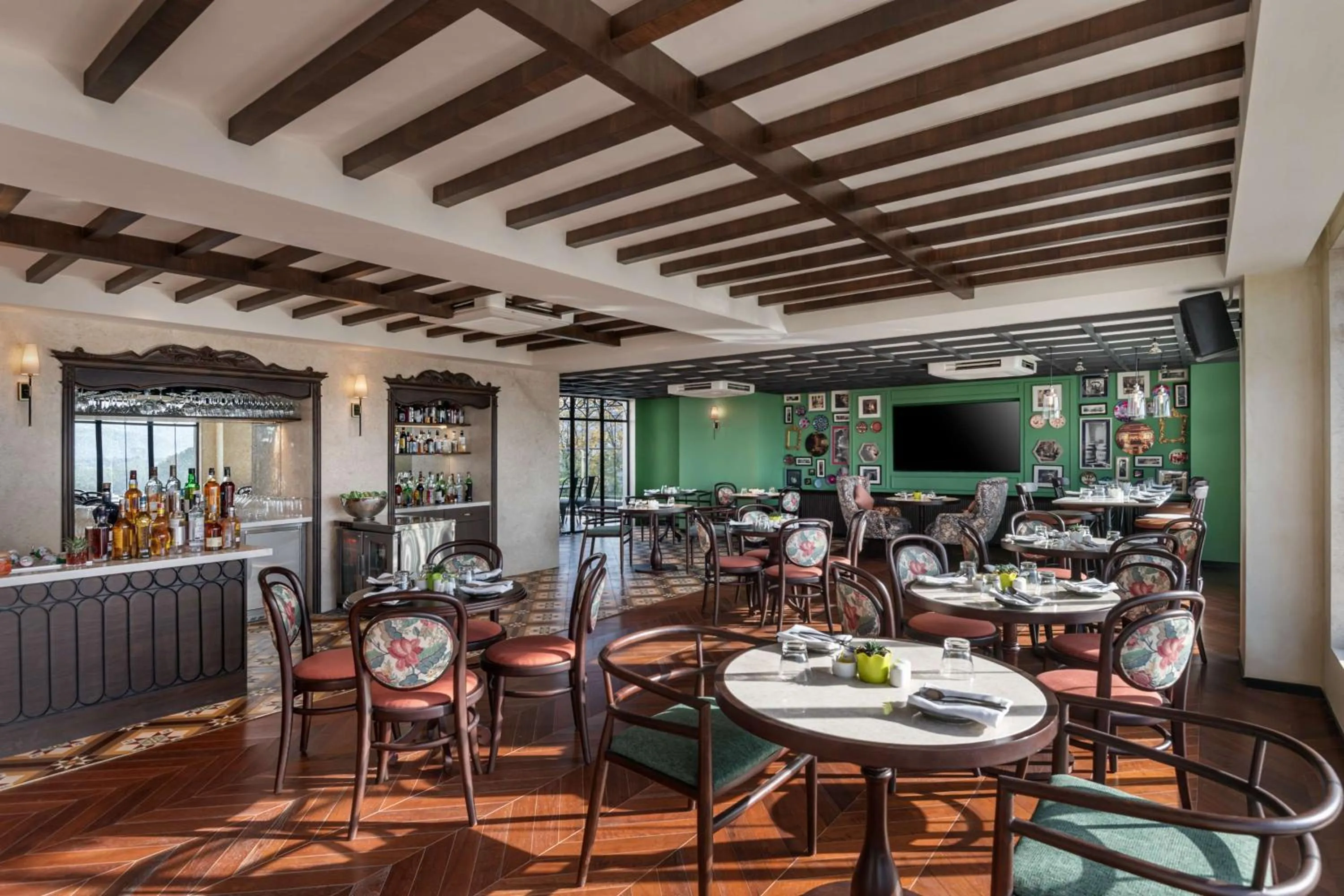 Restaurant/places to eat in Hyatt Centric Rajpur Road Dehradun