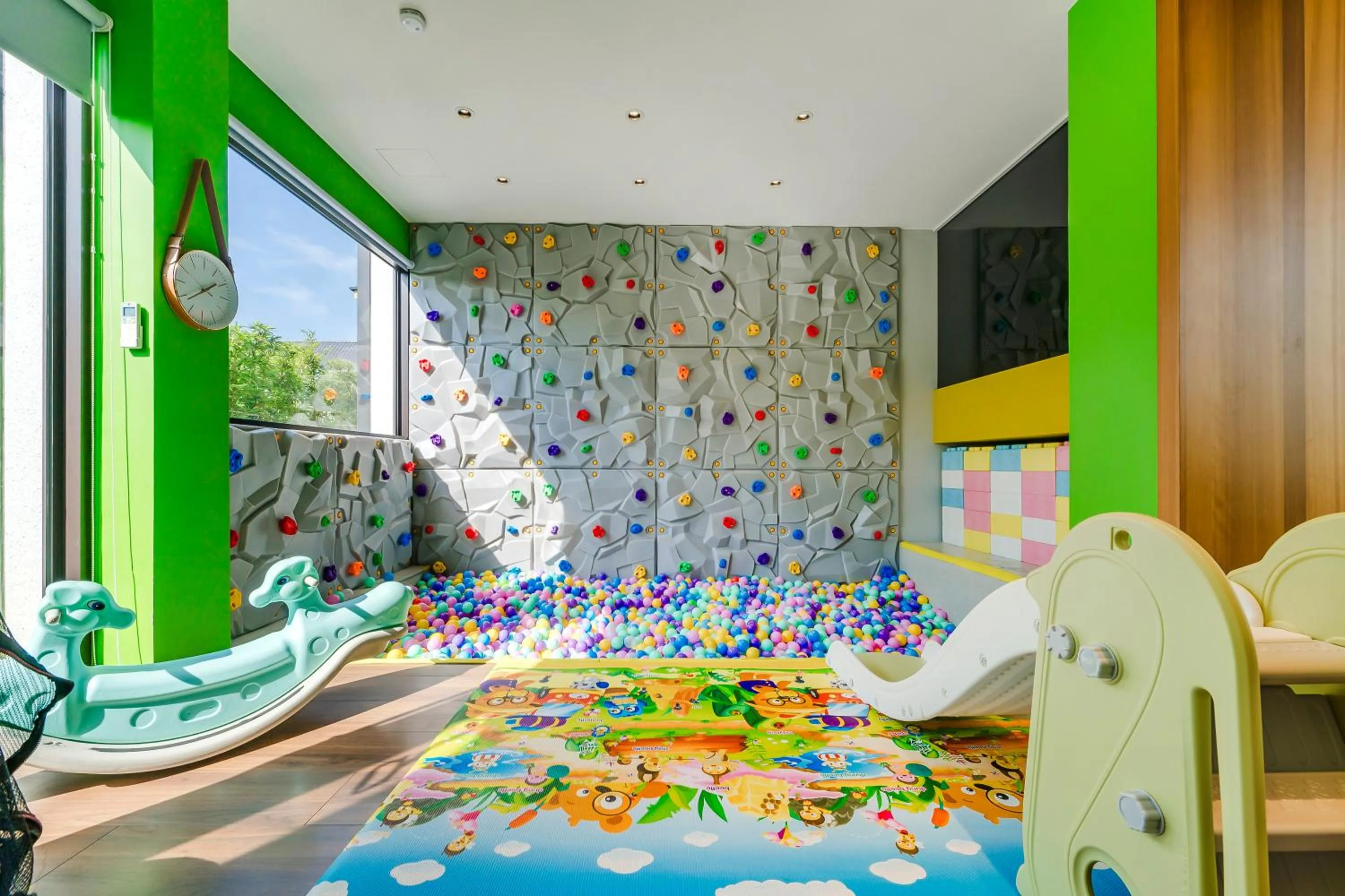 Children play ground in Ning Xia Time