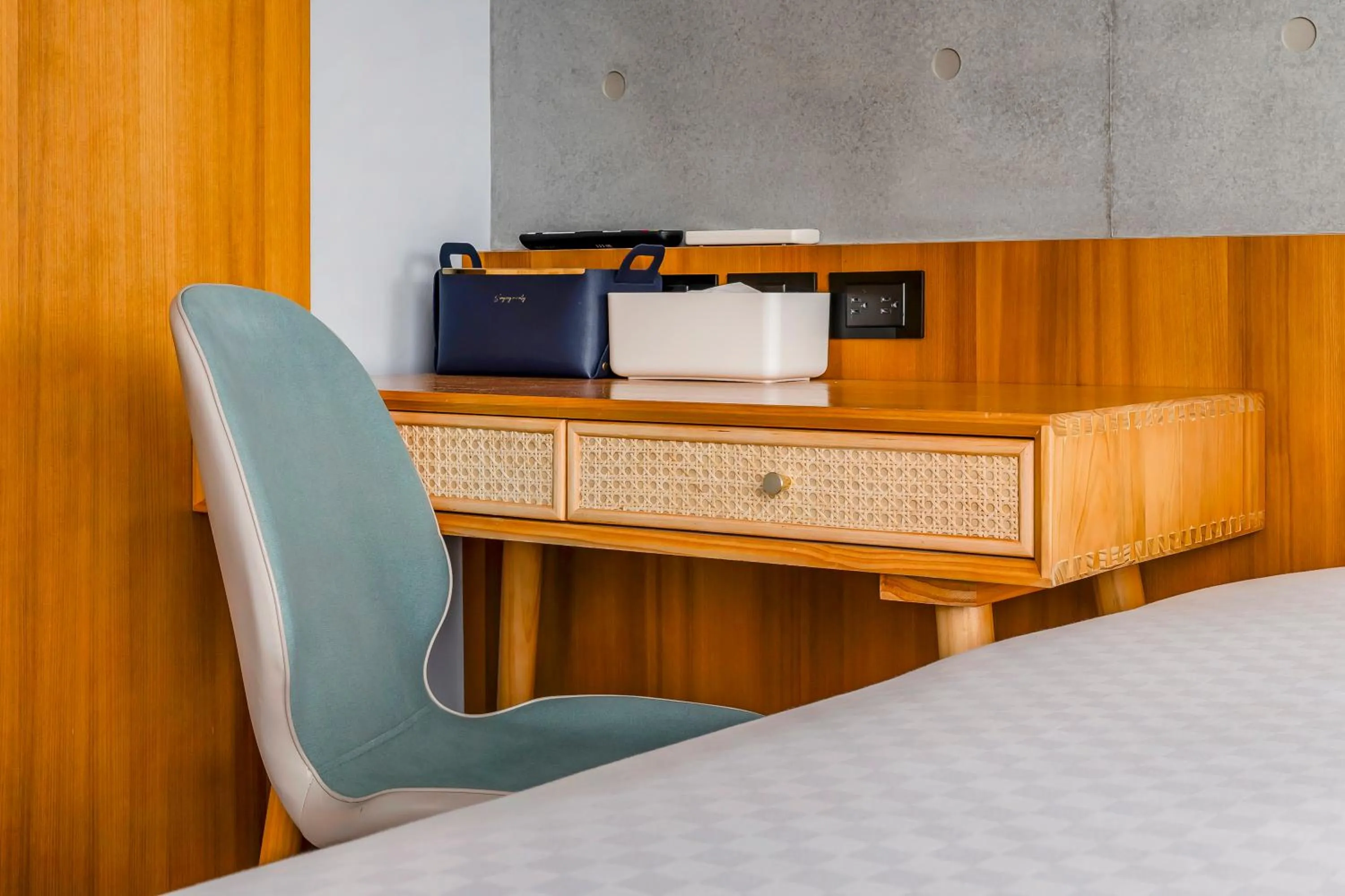 hair dresser, Bed in Ning Xia Time