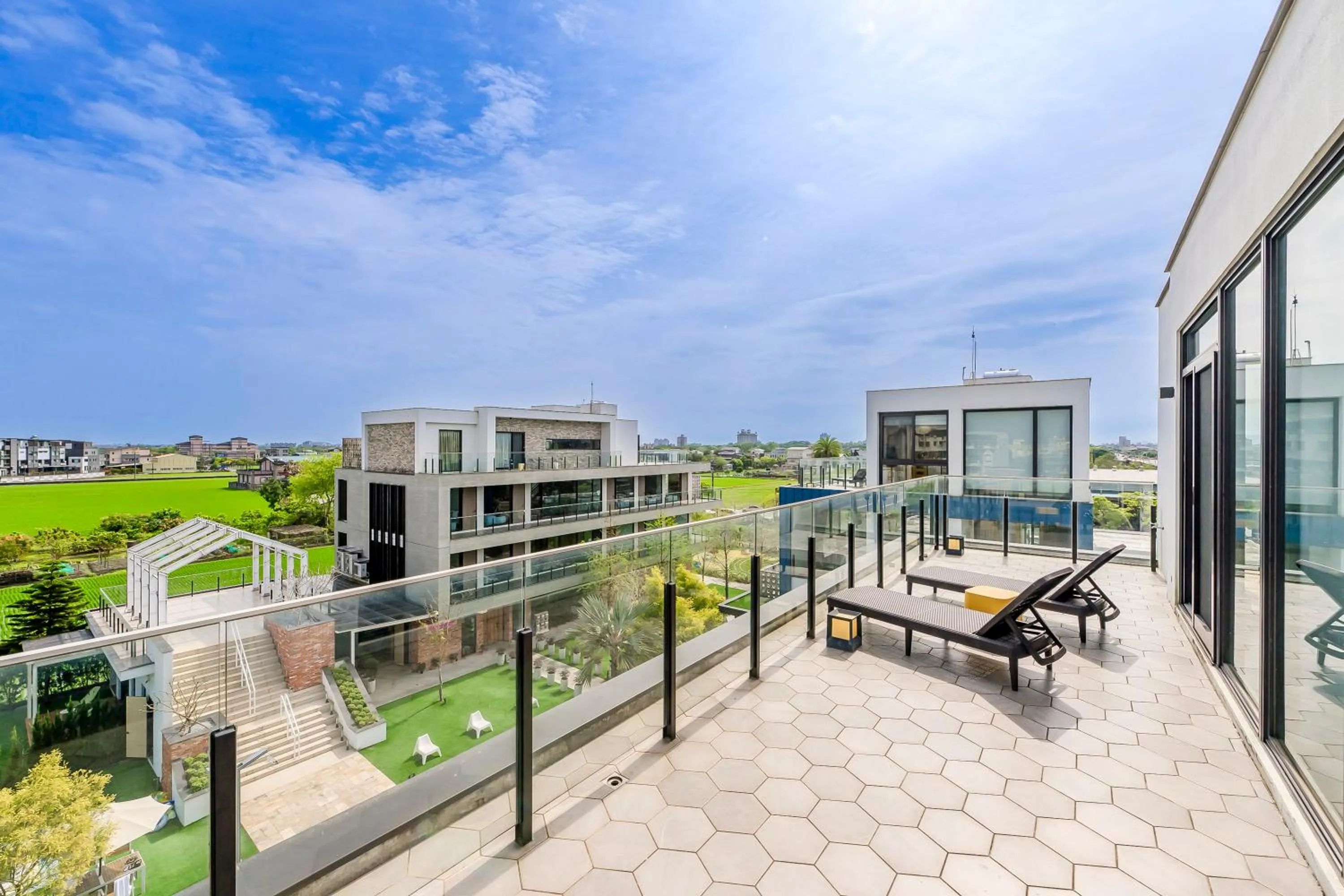 Balcony/Terrace in Ning Xia Time