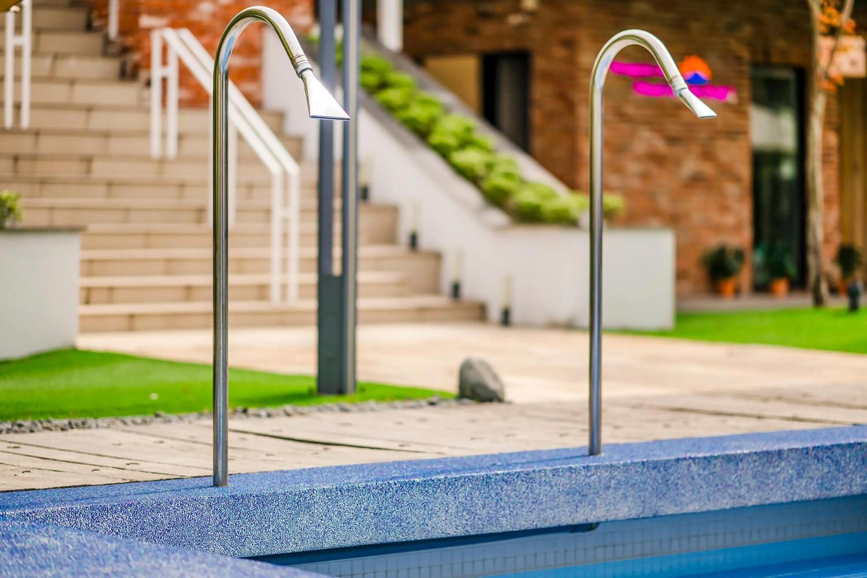 Pool view in Ning Xia Time