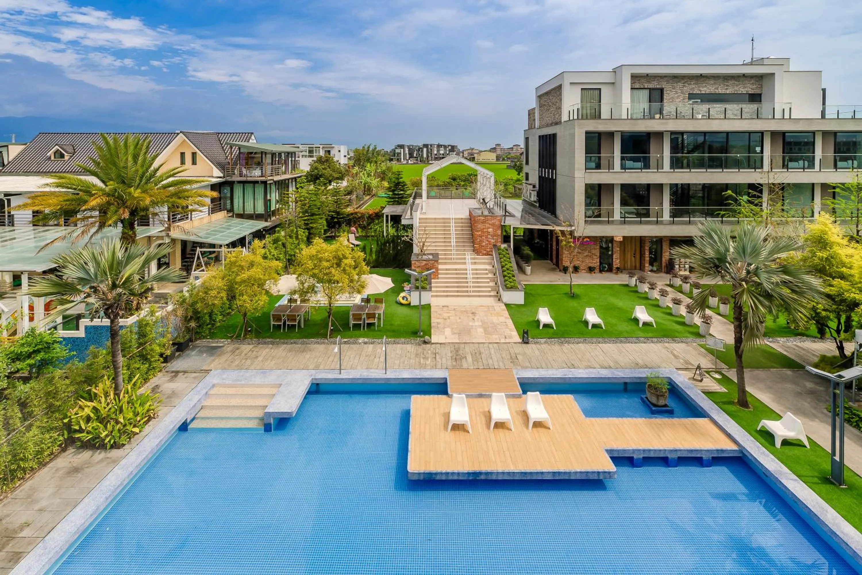 Pool view in Ning Xia Time