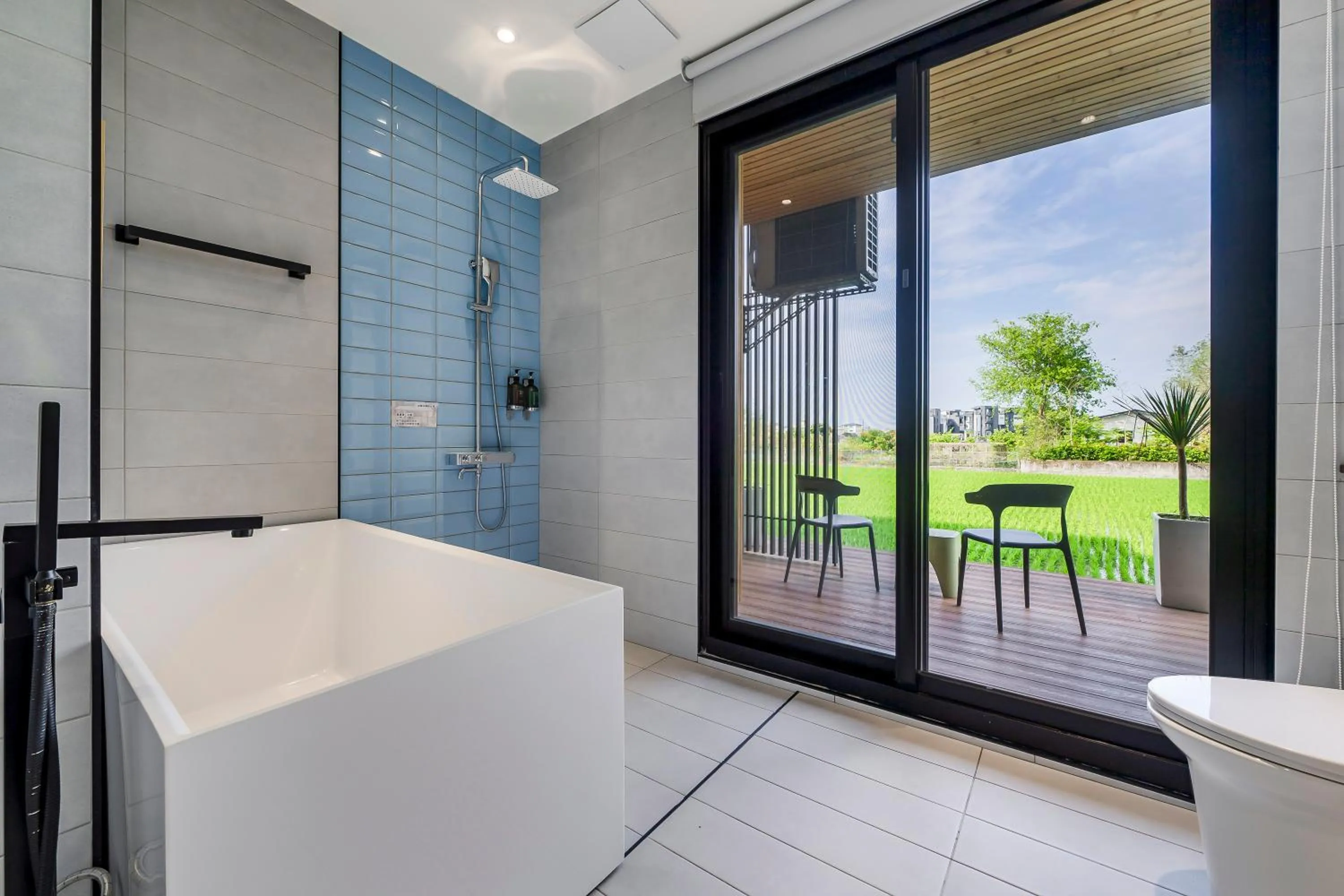 Bathroom in Ning Xia Time