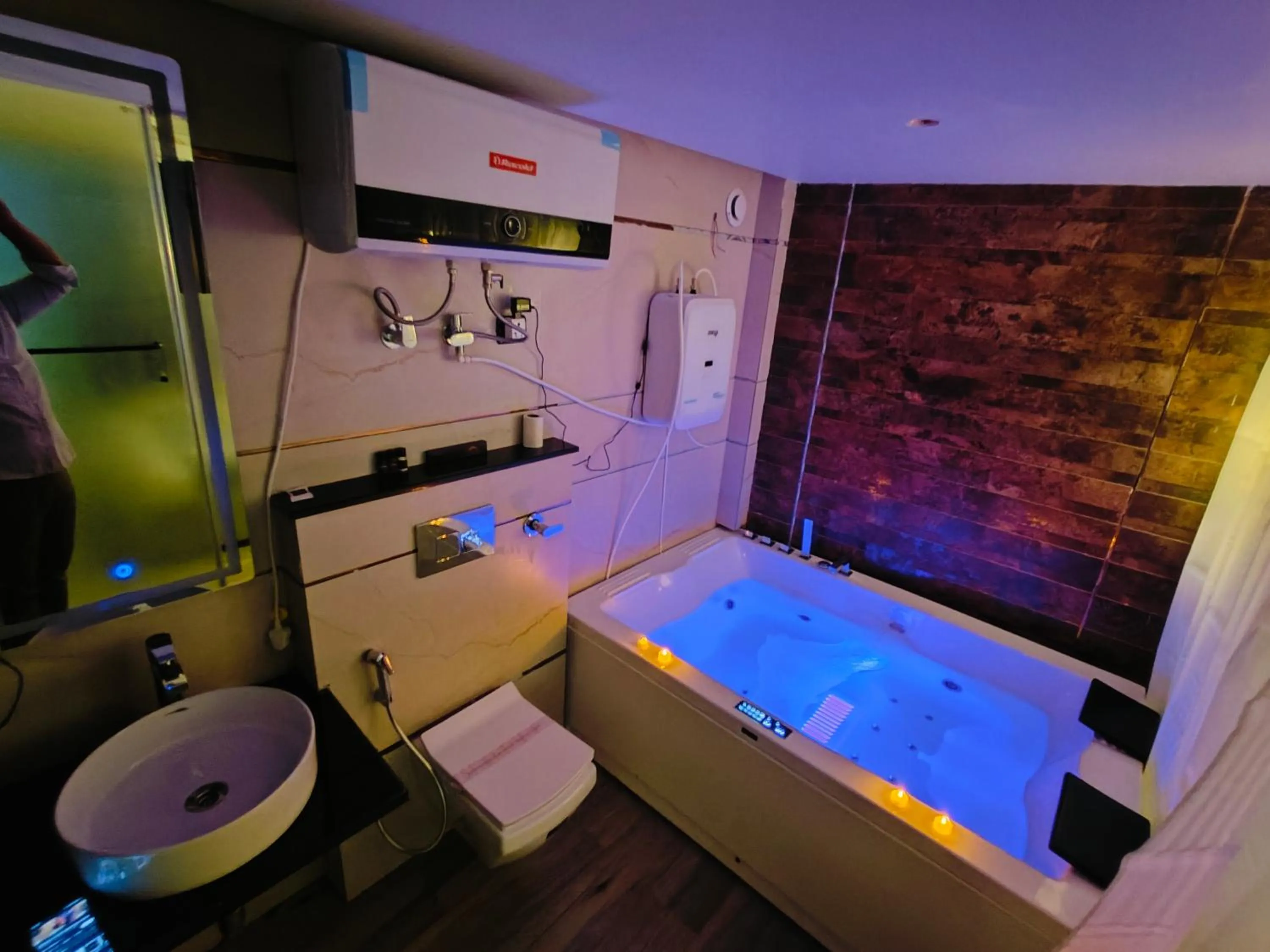 Shower in The Vacation Villa Agra A Boutique Hotel Near Taj Mahal