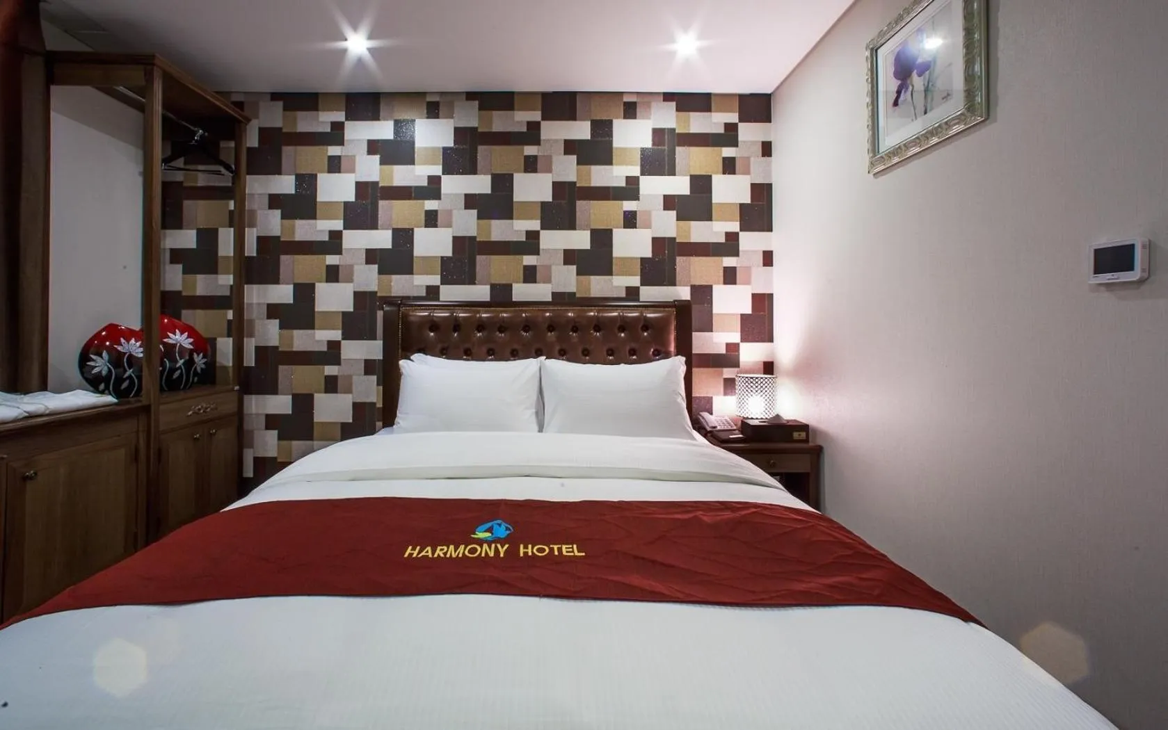 Bed in Harmony Hotel