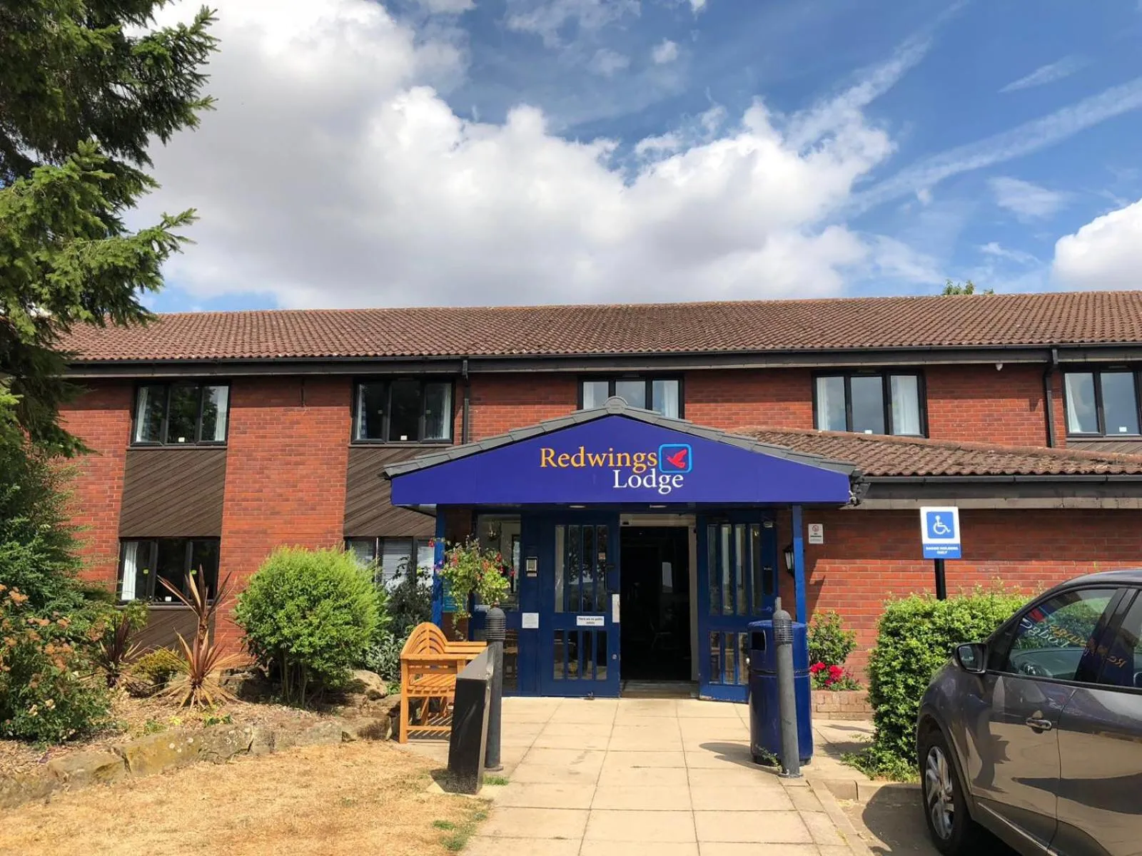 Facade/entrance in Redwings Lodge Rutland