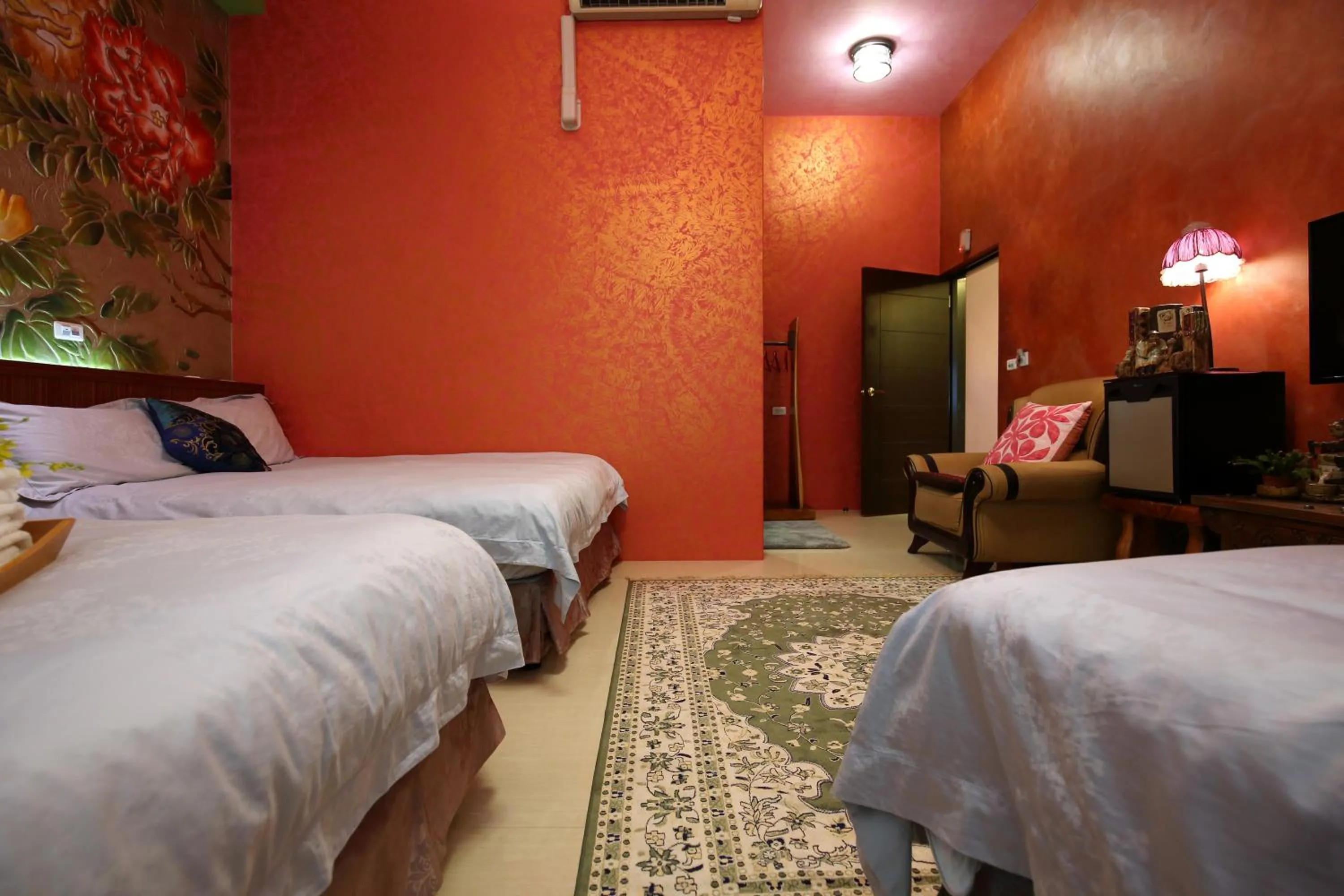 Photo of the whole room, Bed in Sweet Heart B&B