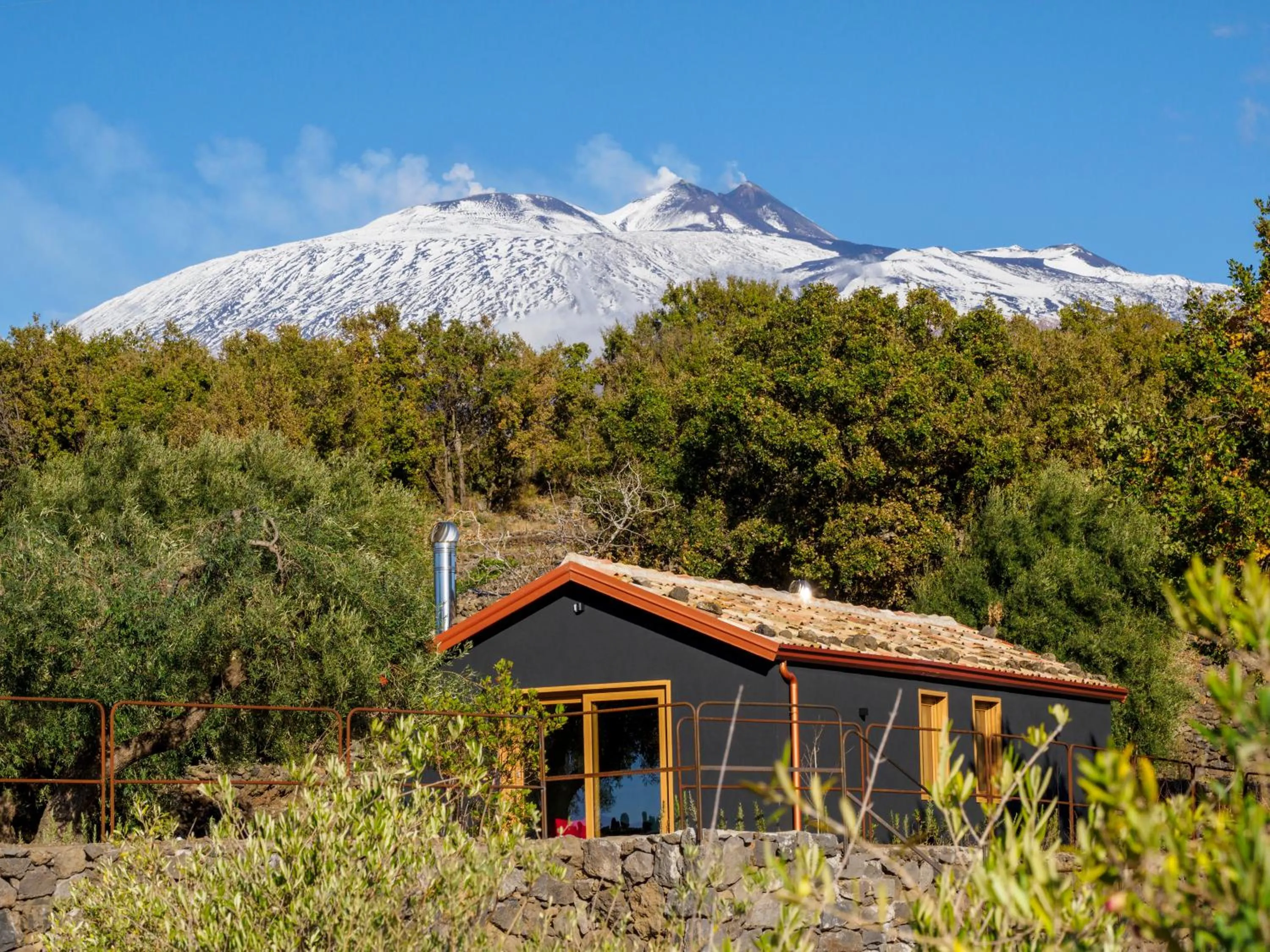 Property building in PODERE DELL'ETNA SEGRETA - Essential Nature Hotel & Glamping