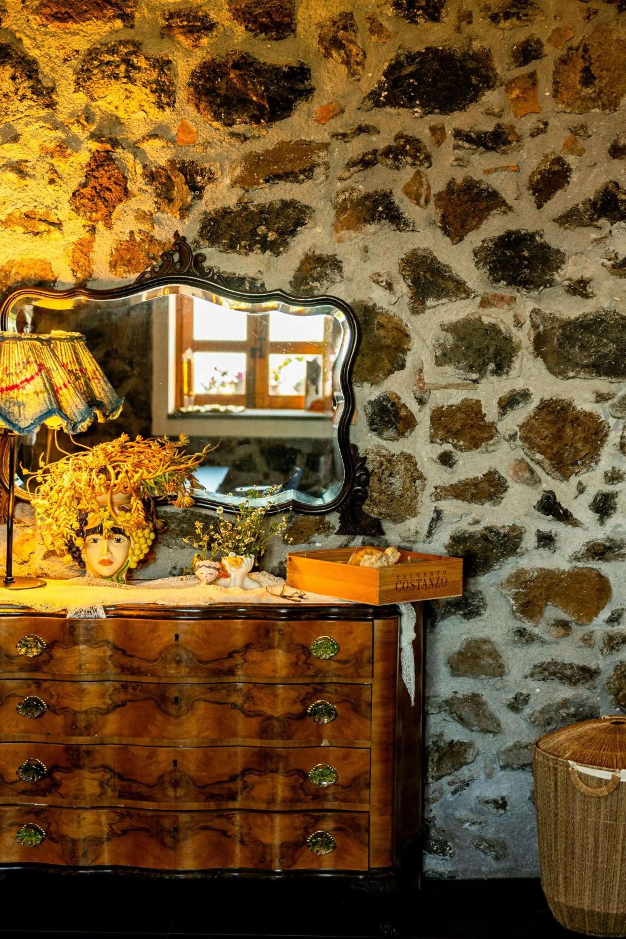 Restaurant/places to eat in PODERE DELL'ETNA SEGRETA - Essential Nature Hotel & Glamping