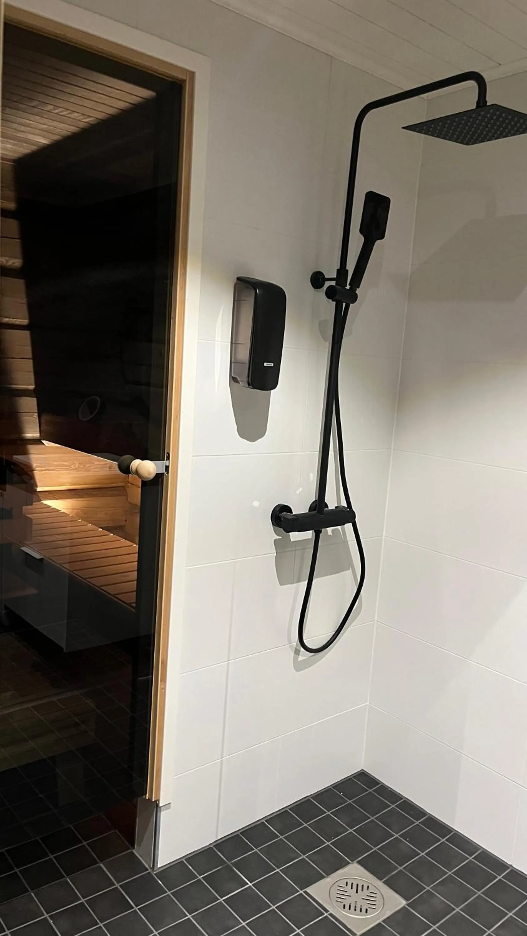 Shower in Adults Only Invisible Forest Lodge & SPA