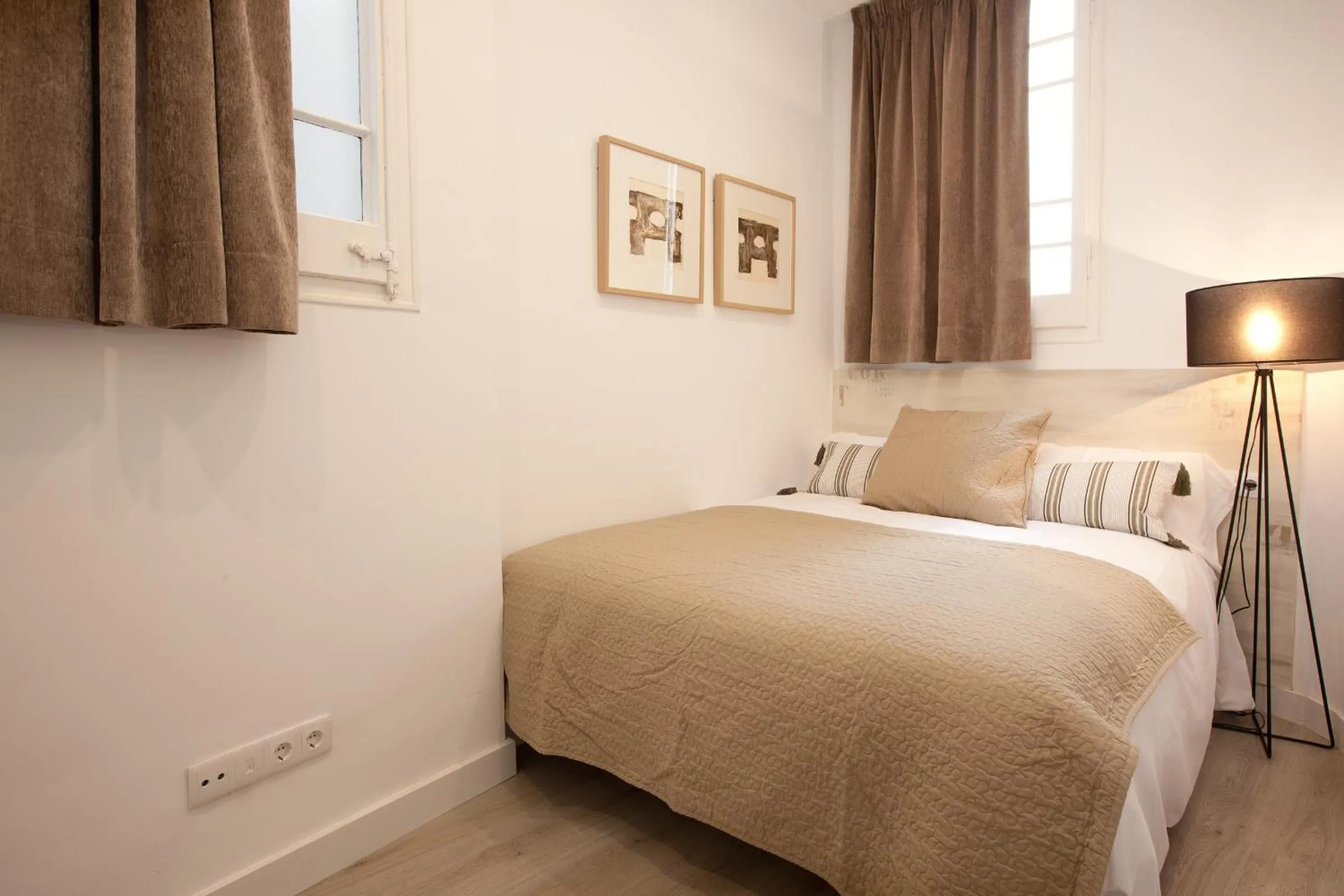 Bedroom, Bed in Click&Flat Seneca Suites