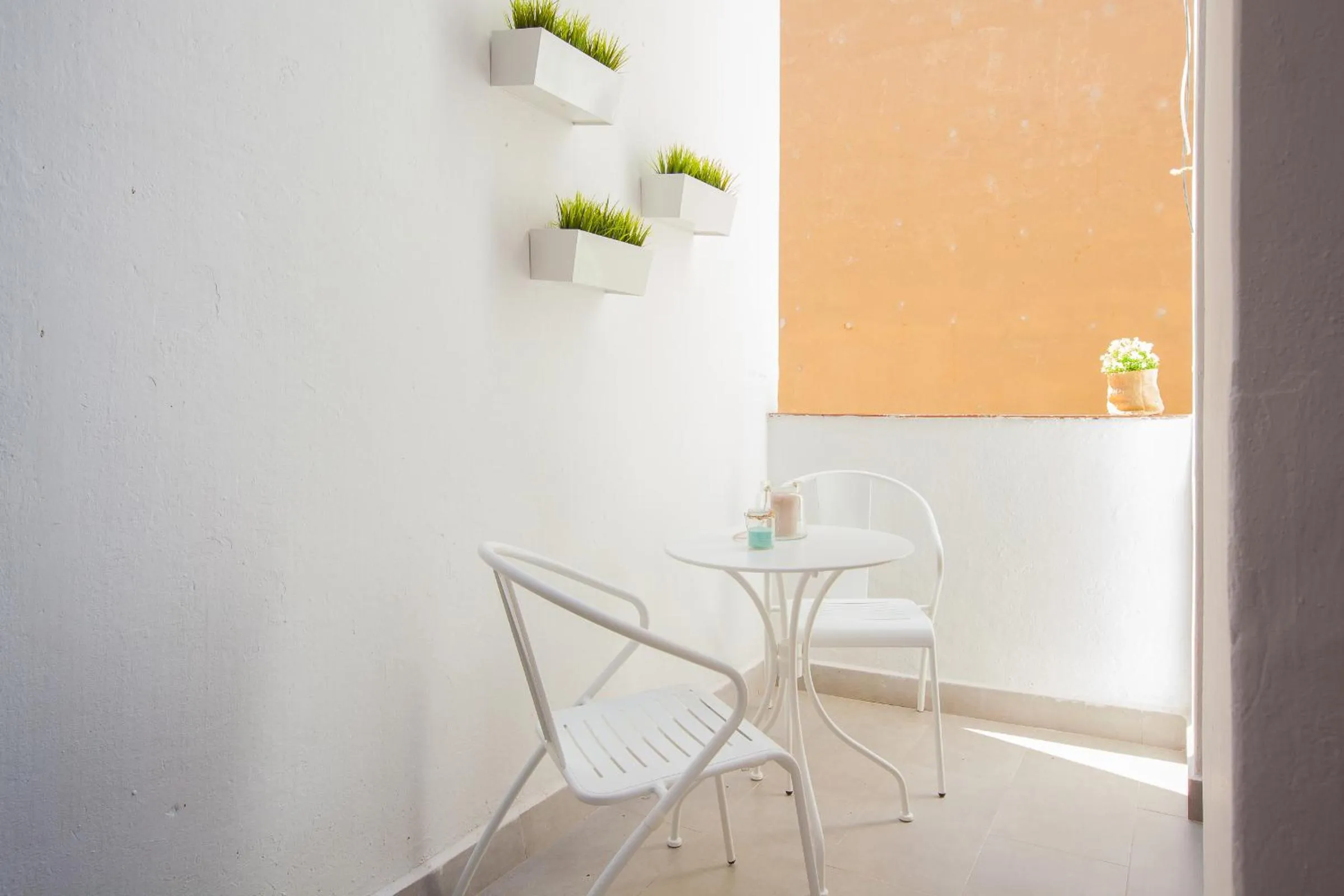 Patio in Click&Flat Seneca Suites