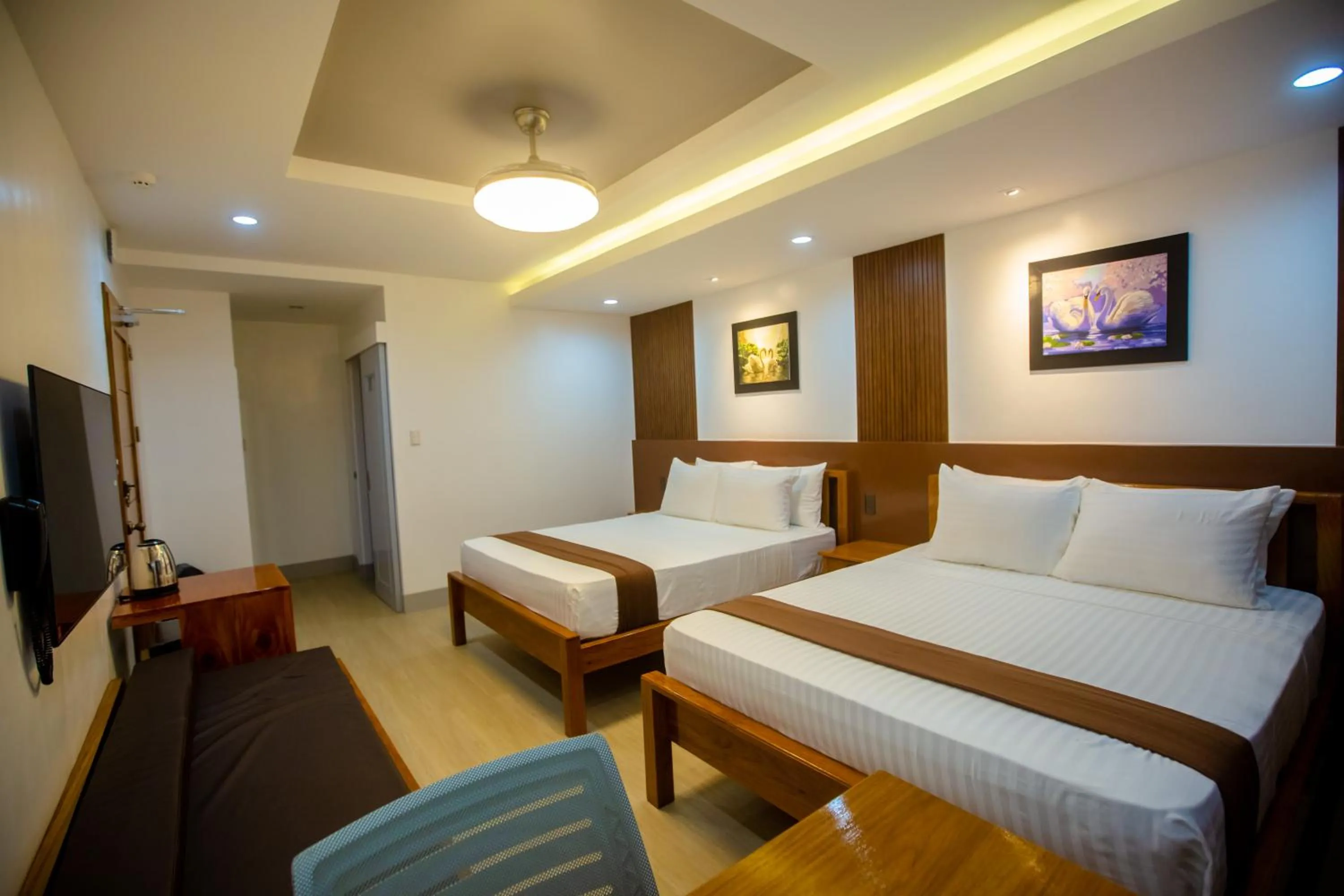 Bedroom, Bed in Horizon Hotel Romblon