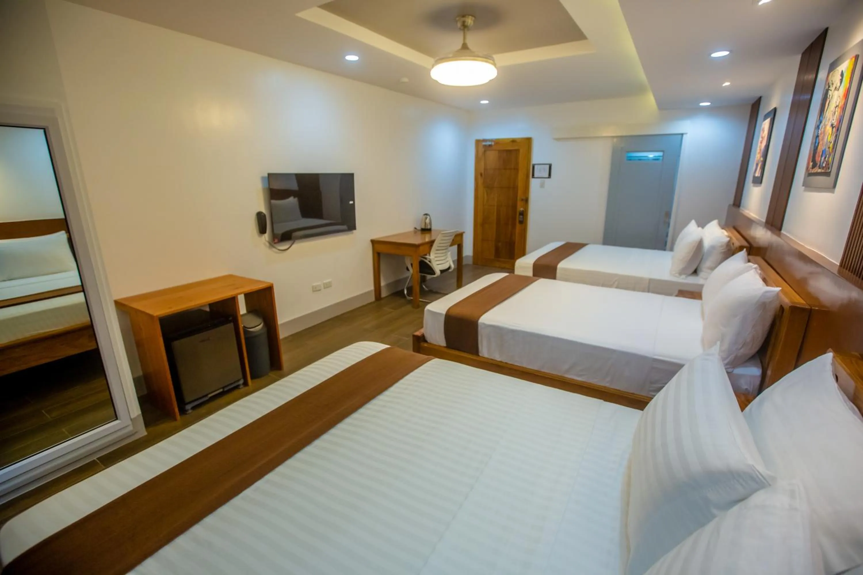 Bedroom, Bed in Horizon Hotel Romblon
