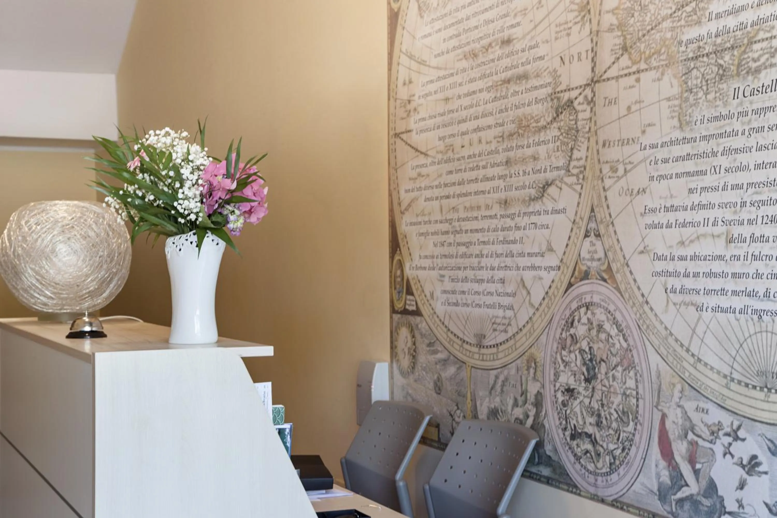 Decorative detail in Quarantadue Quindici